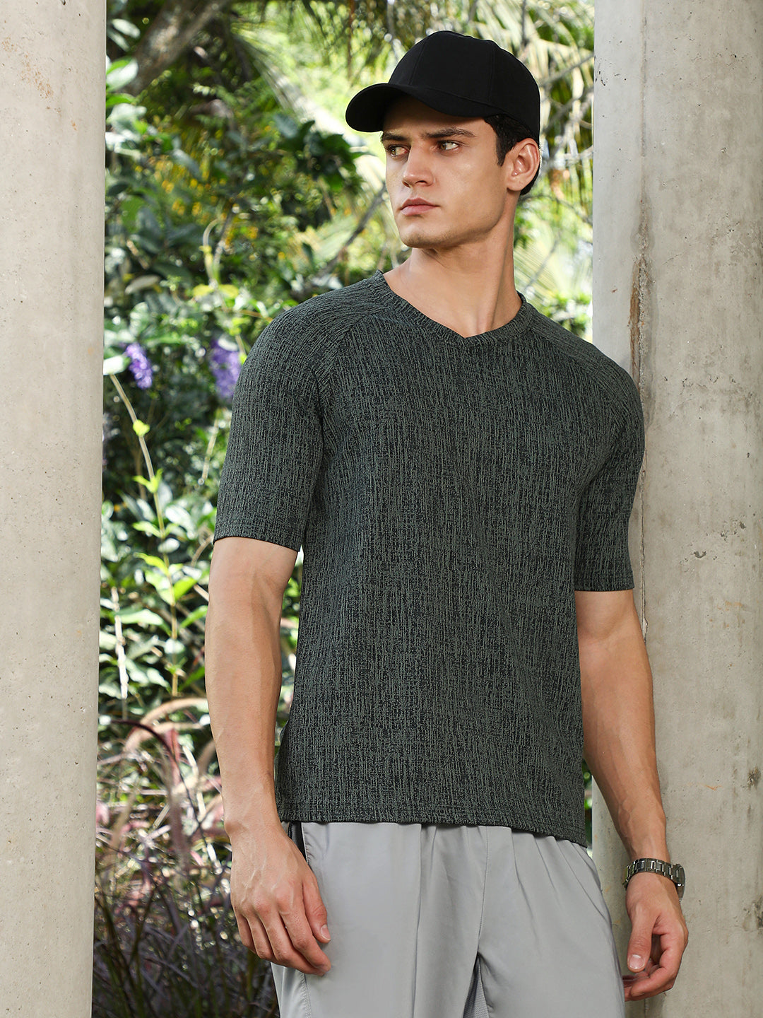 Campus Sutra Emerald Green & Midnight Black Contrast-Heathered Knitted T-Shirt