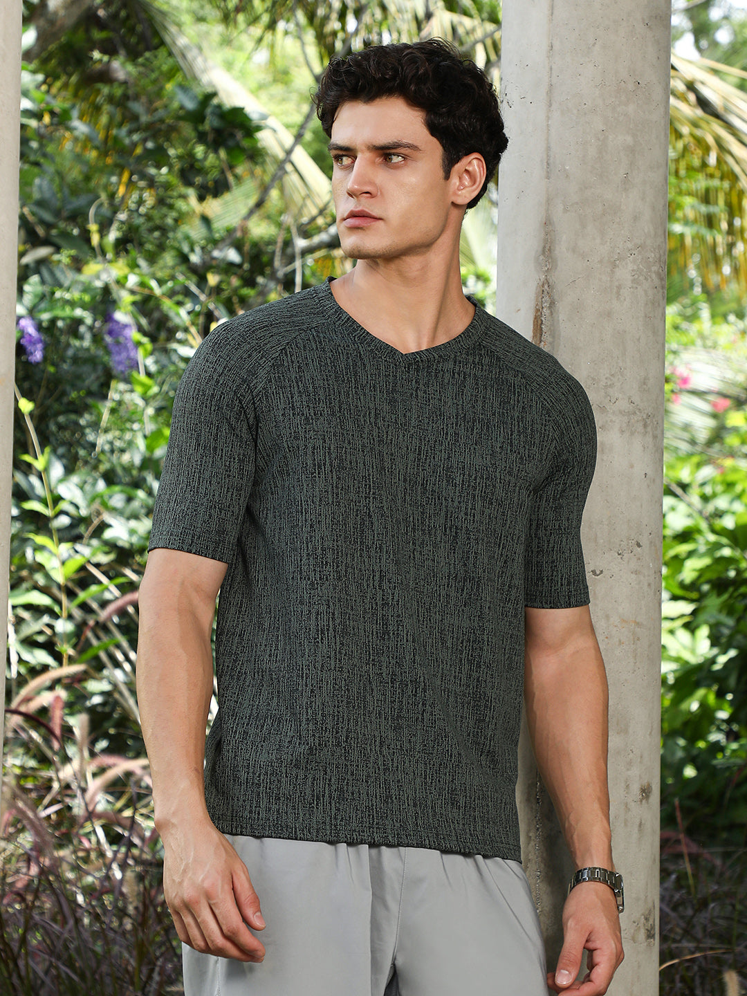 Campus Sutra Emerald Green & Midnight Black Contrast-Heathered Knitted T-Shirt