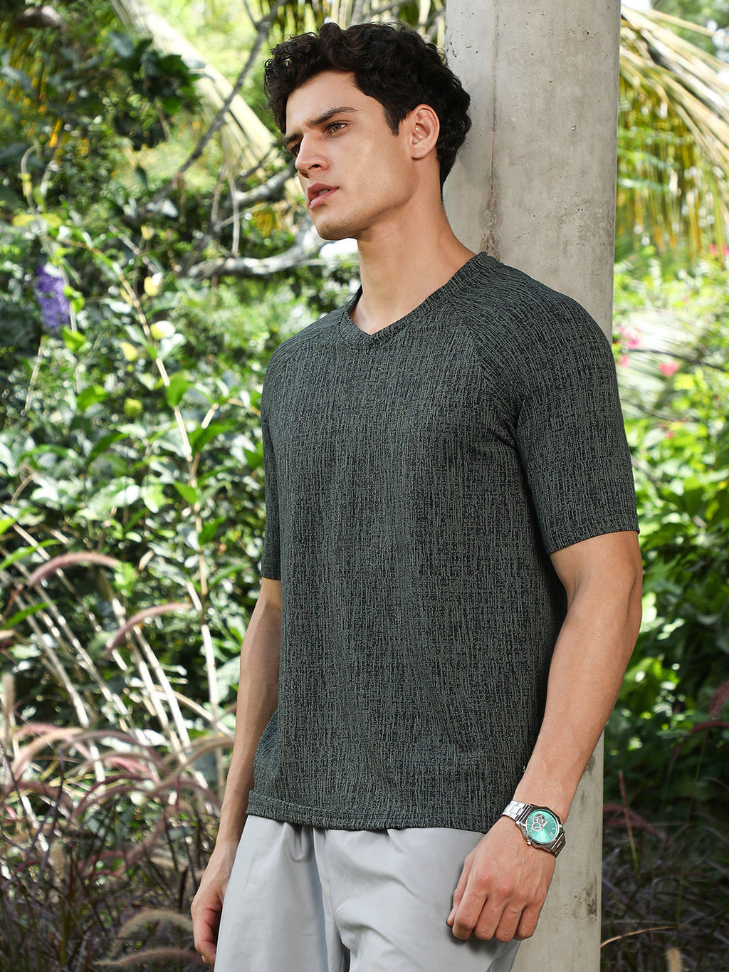 Campus Sutra Emerald Green & Midnight Black Contrast-Heathered Knitted T-Shirt