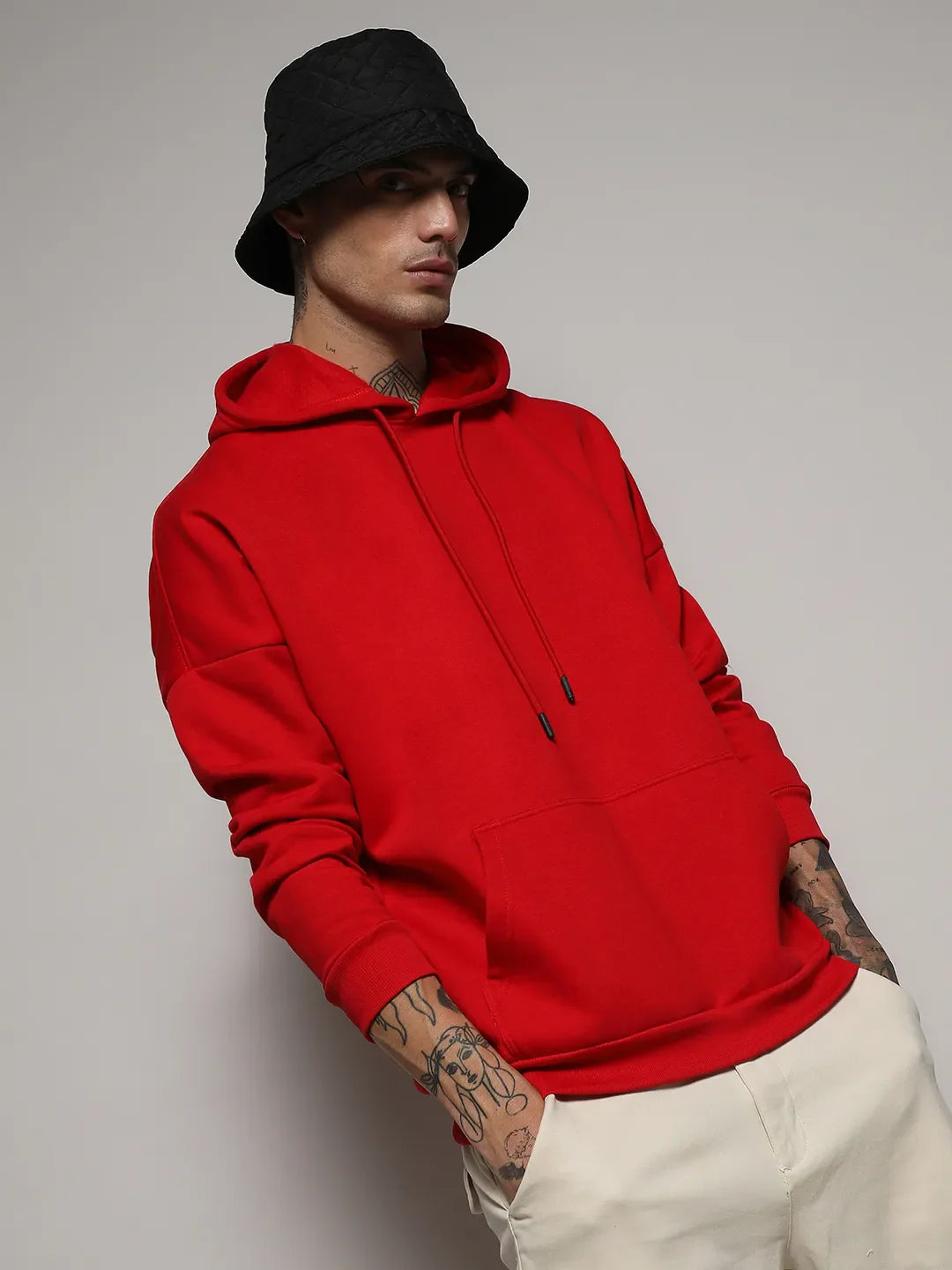 Campus Sutra Oversized Basic Hoodie With Kangaroo Pocket