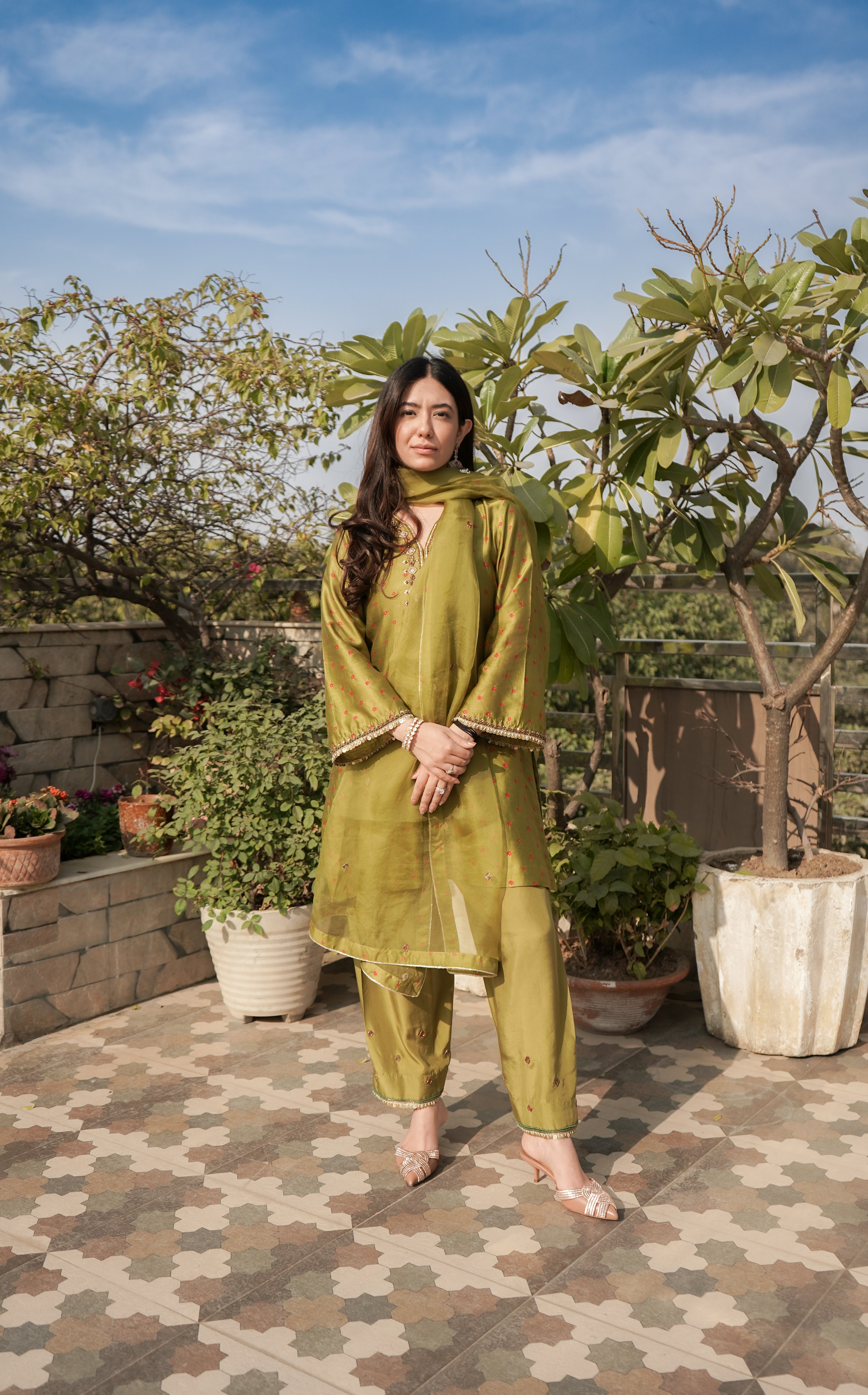 ShopKapaas Mehndi Green Bandhani Set - With Dupatta