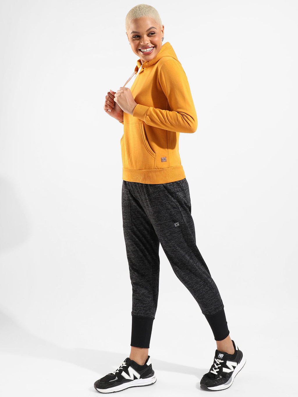 Cotton Solid Regular Fit Tracksuit For Casual Wear