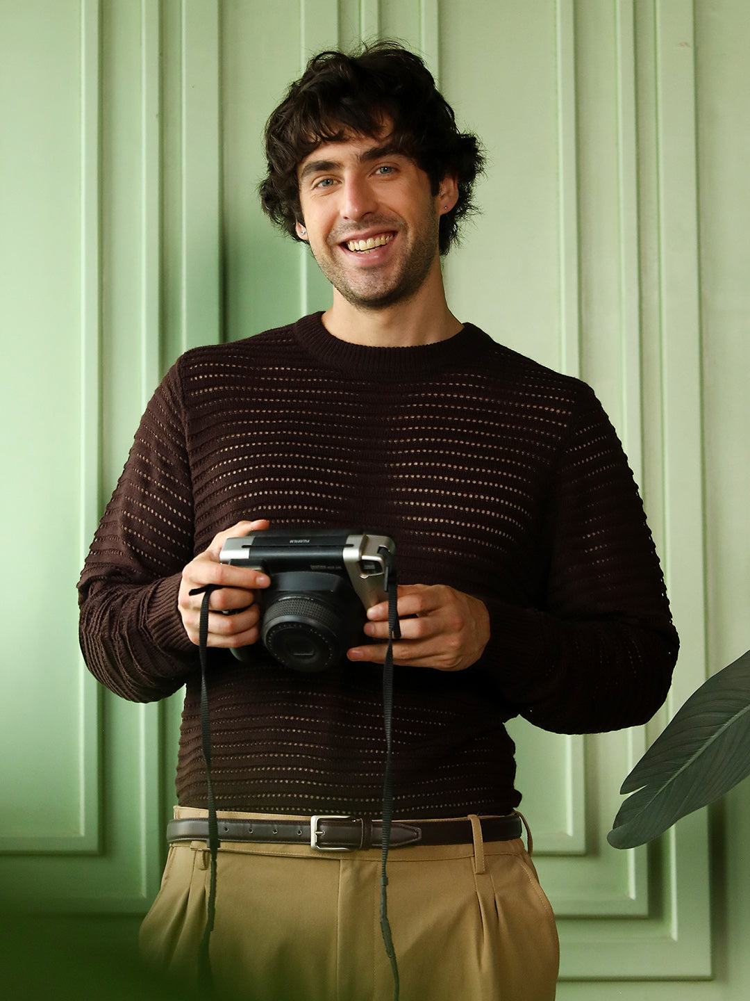 Campus Sutra Loose-Knit Pullover Sweater