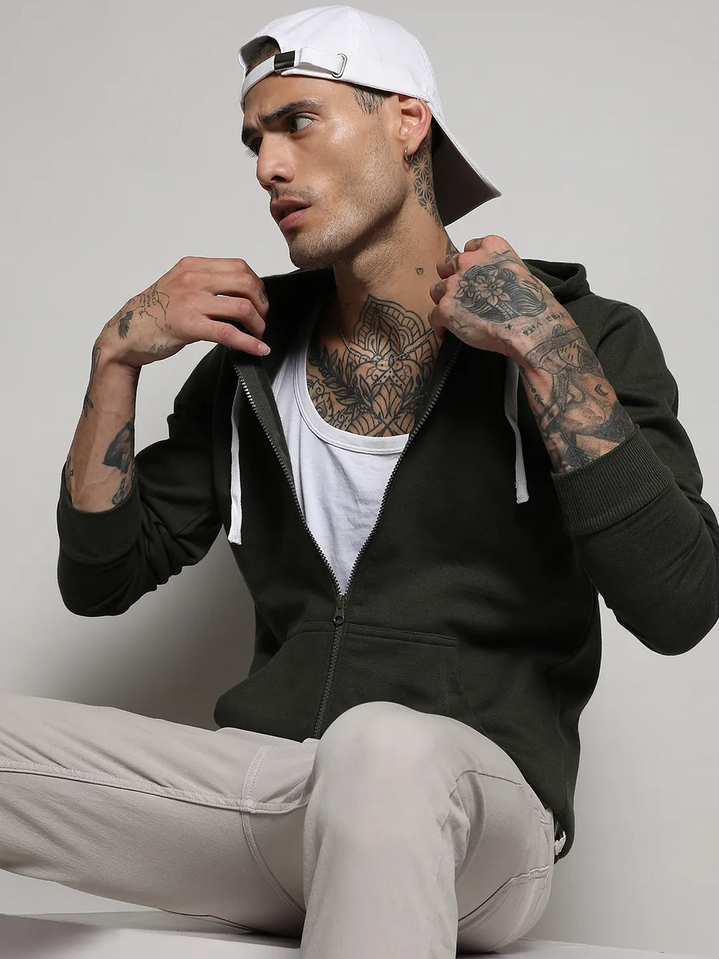 Campus Sutra Zip-Front Hoodie With Contrast Drawstring
