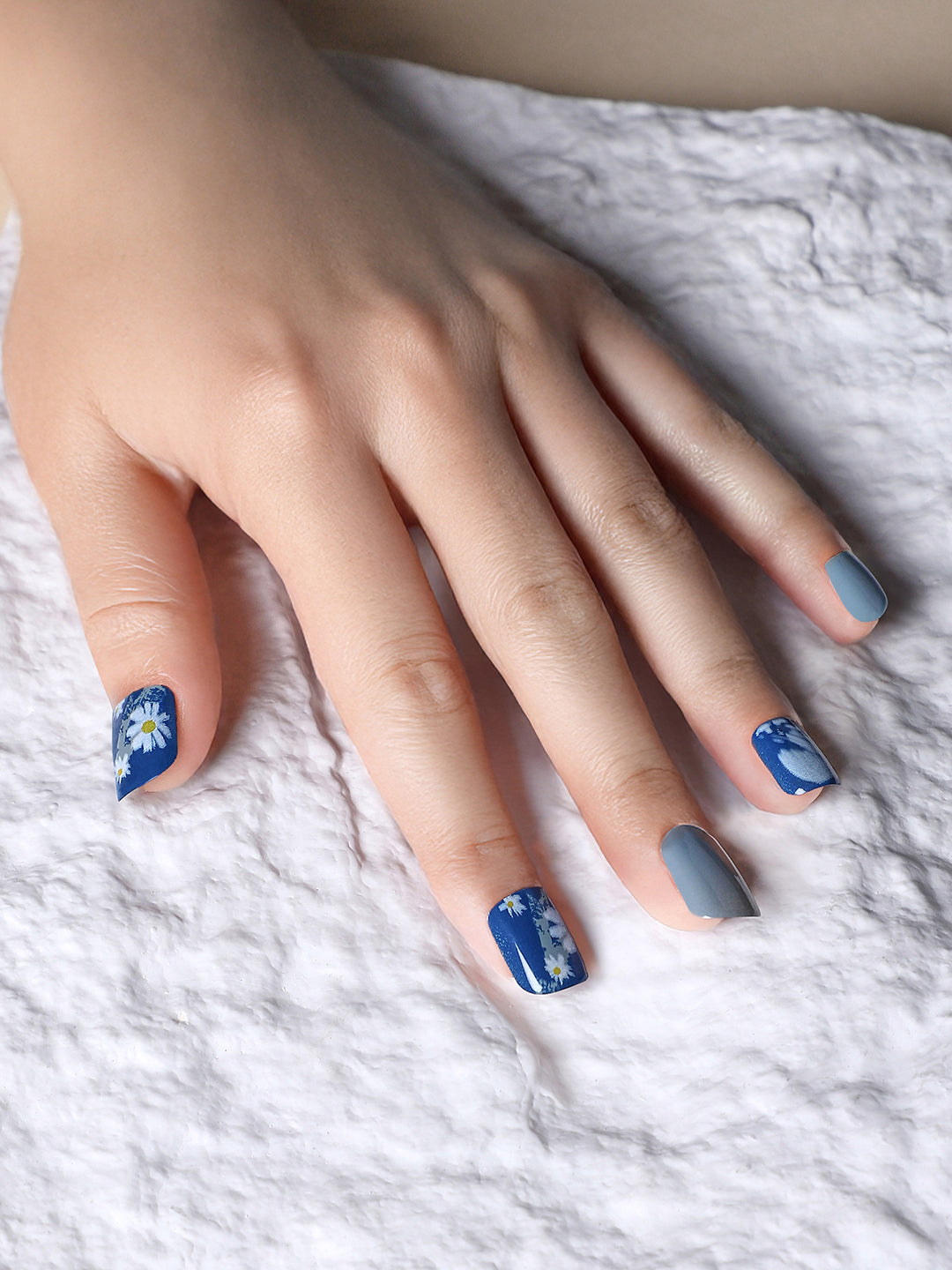 Haute Sauce The Bijou Block Press-On Nails - Crystal Silver:Raven Black