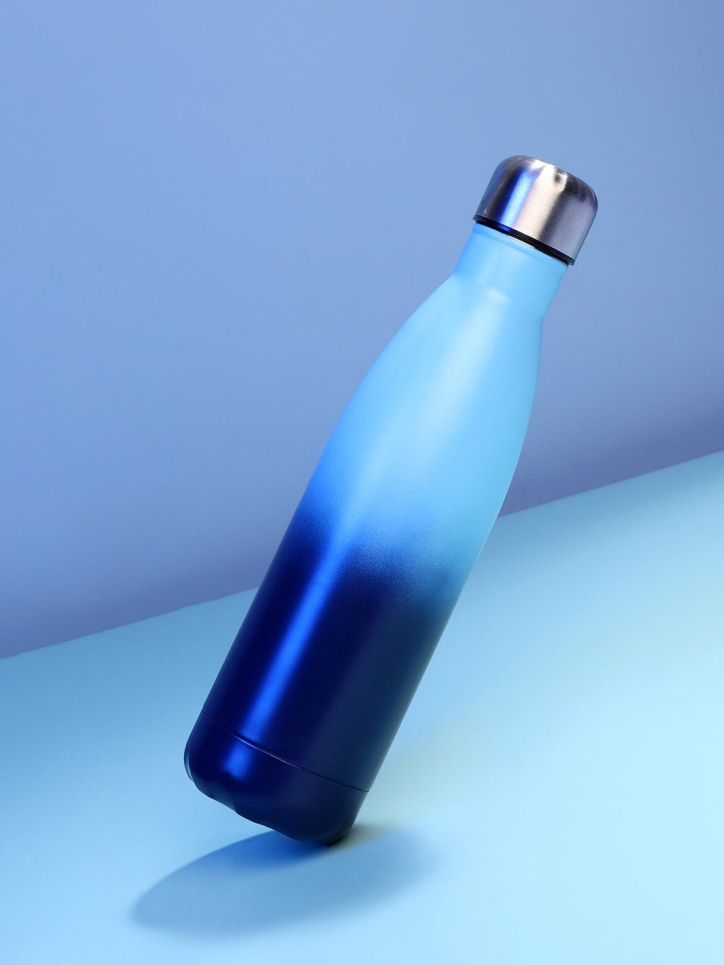 Haute Sauce The Ombre Daily Hydration Flask (500 Ml) - Sky Blue & Navy Blue