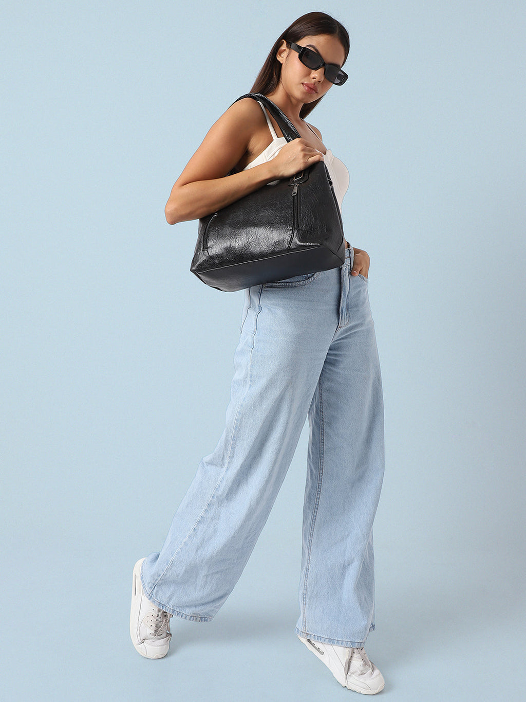 Urban Essential Handbag - Black