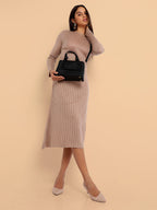 Structured Essential Handbag - Black