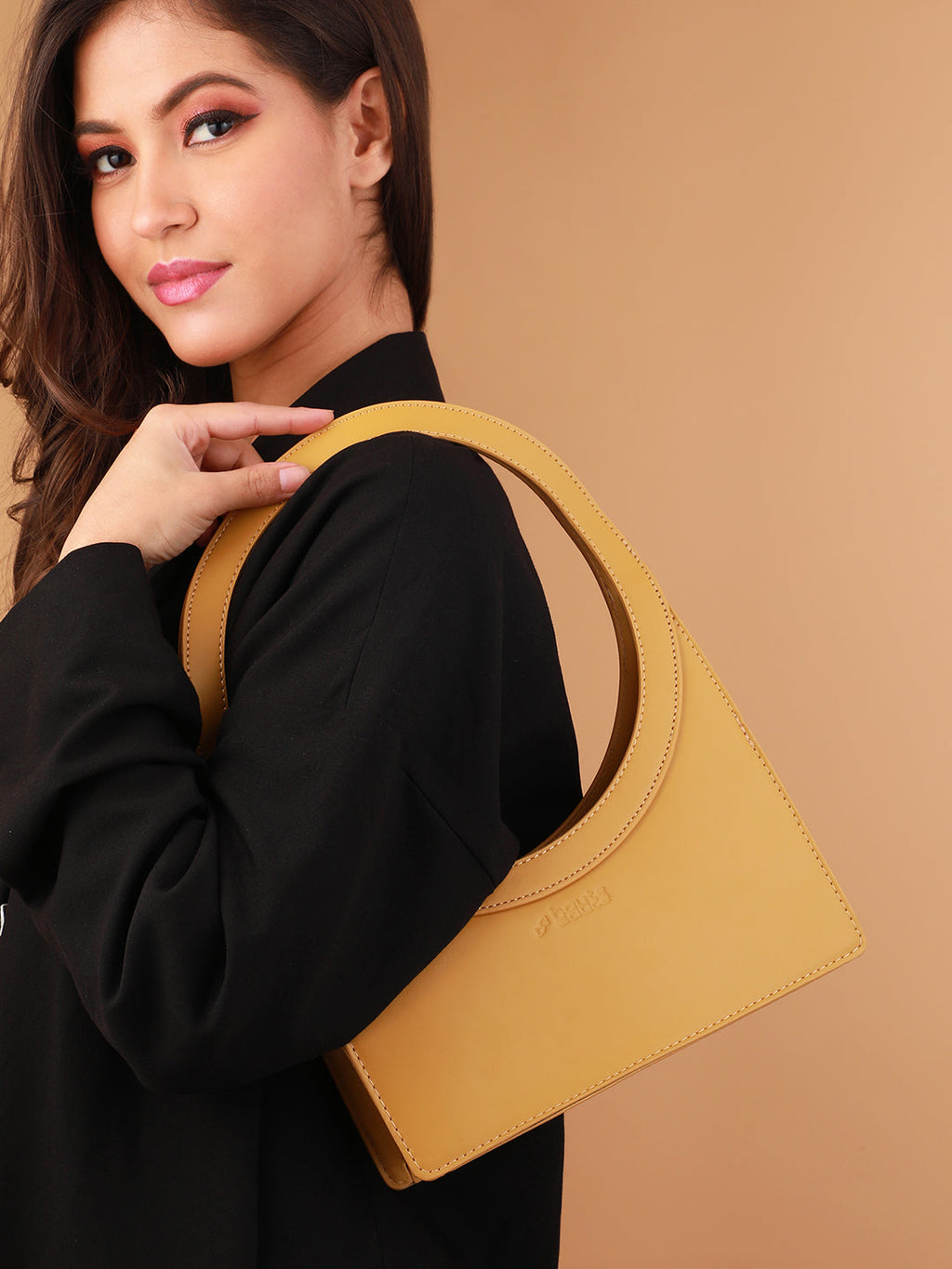 Haute Sauce The Aureola Shoulder Bag - Yellow Ochre