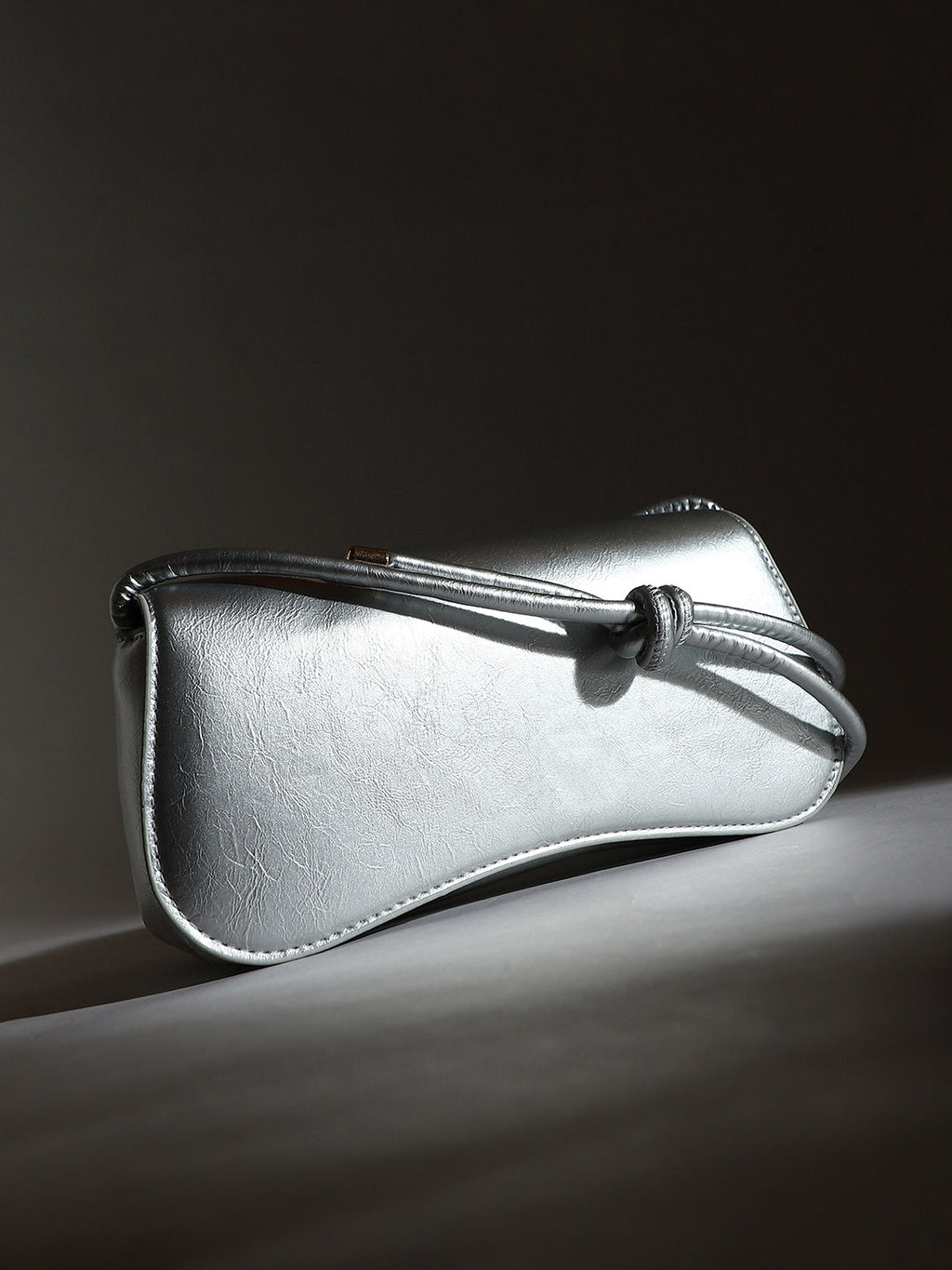 Haute Sauce The Gleam Shoulder Bag - Metallic Silver