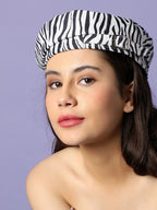 Black & White Zebra Textured Beret Hat