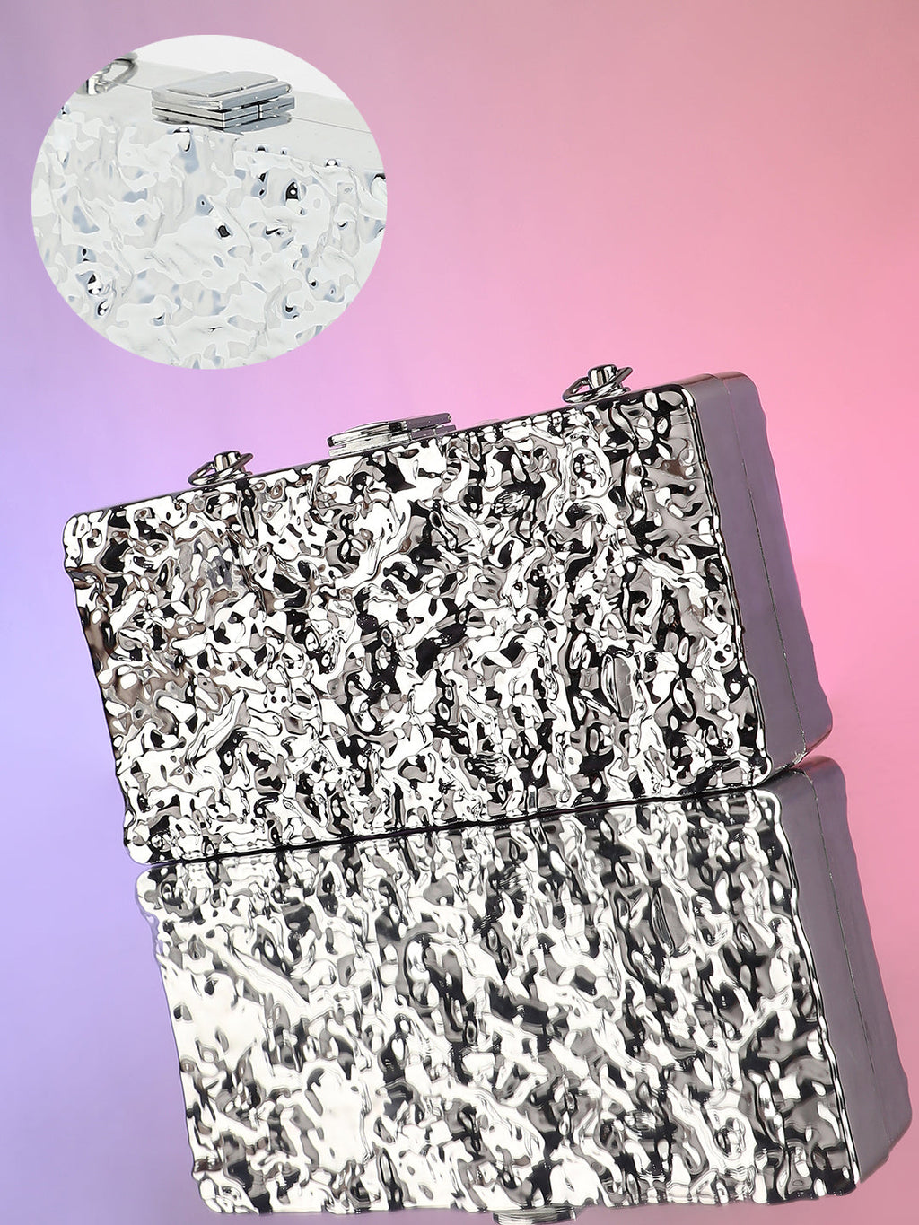 Haute Sauce The Dented Chain Clutch Bag - Metallic Silver