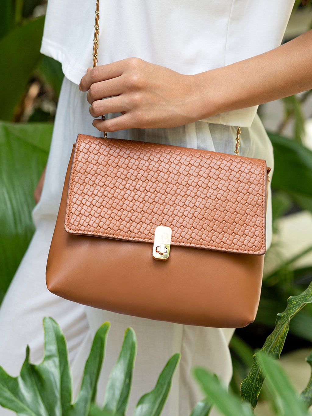 The Minimal Flap Hand Bag-Tan Beige