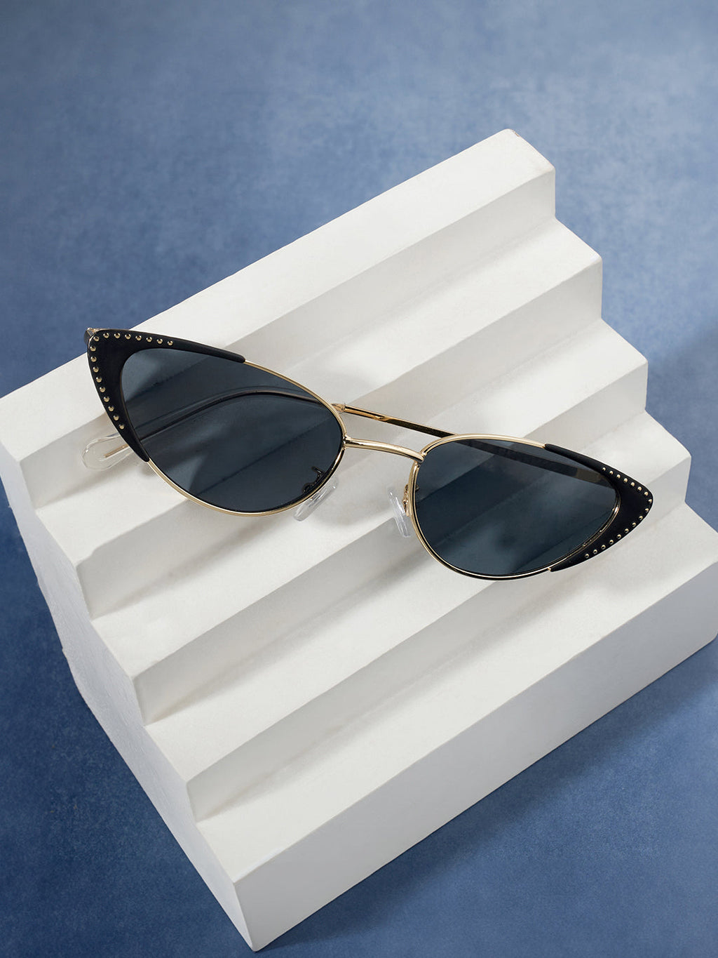Haute Sauce The Studded Cateye Sunglasses - Midnight Black