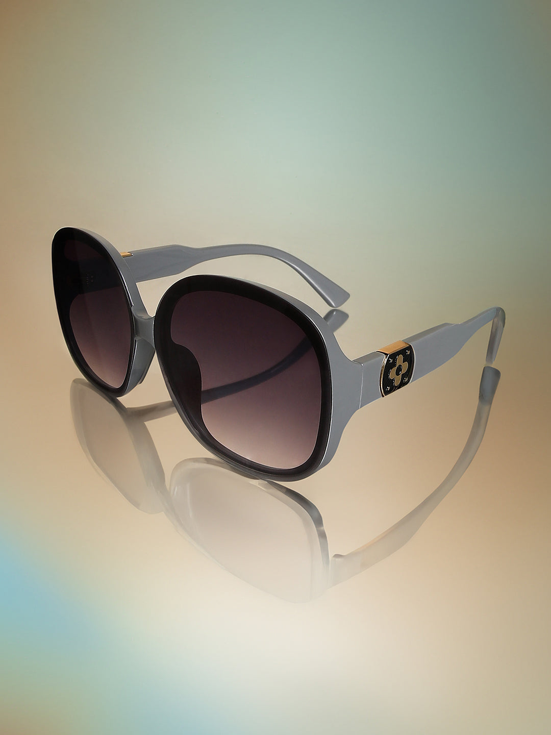 Haute Sauce The Clover Oversized Sunglasses - Moon Grey