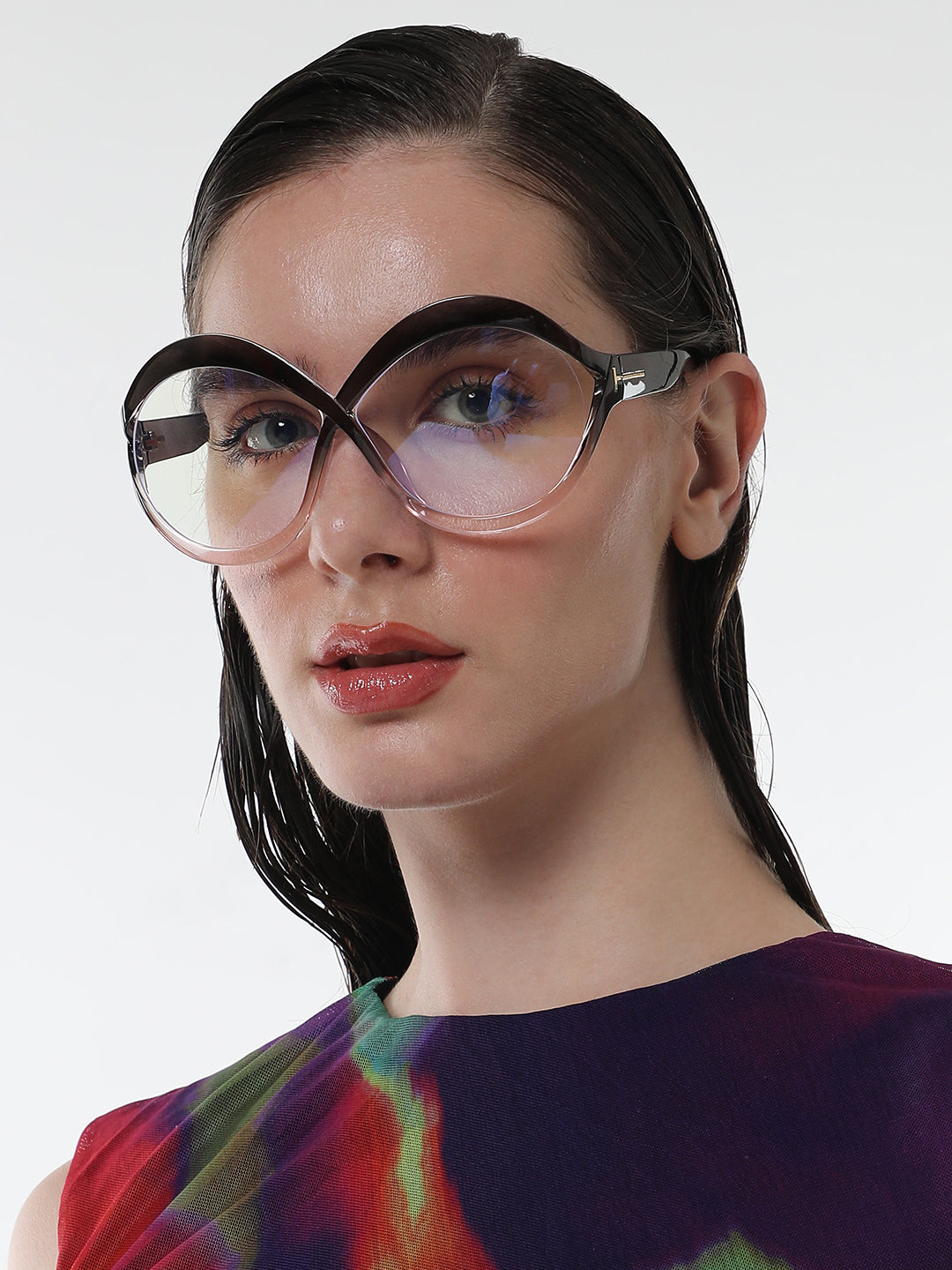 Haute Sauce The Ombre Twist Oversized Sunglasses - Midnight Black