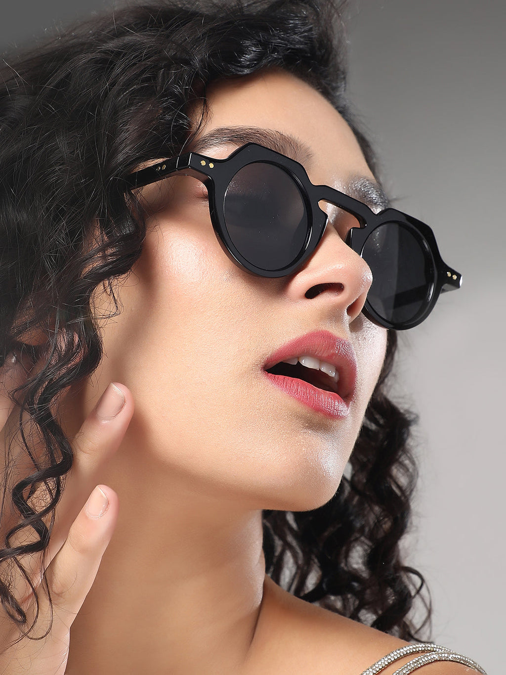 Haute Sauce The Berlin Round Sunglass - Onyx Black