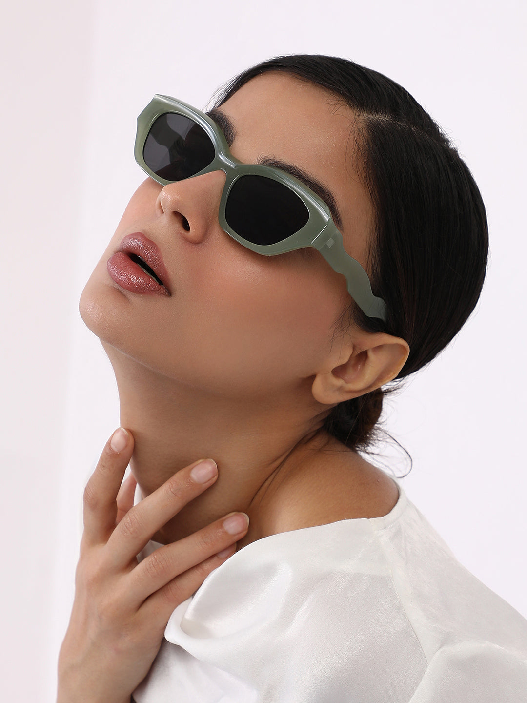 Haute Sauce The Swirly Cateye Sunglass - Olive Green