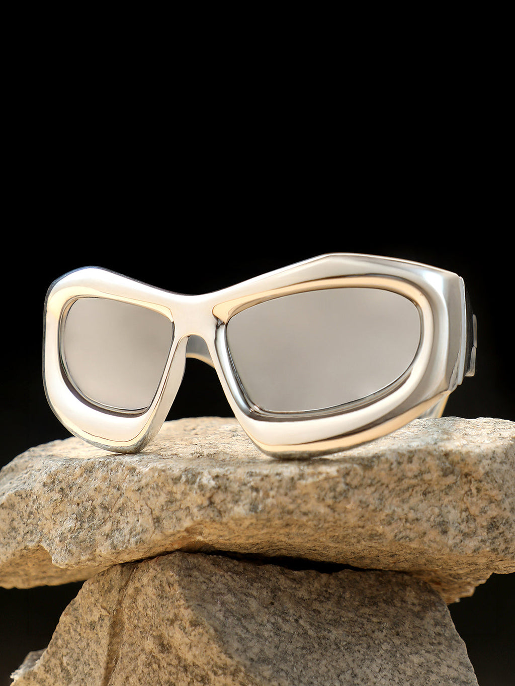 Haute Sauce The Velocity Shield Sunglass - Silver Smoke