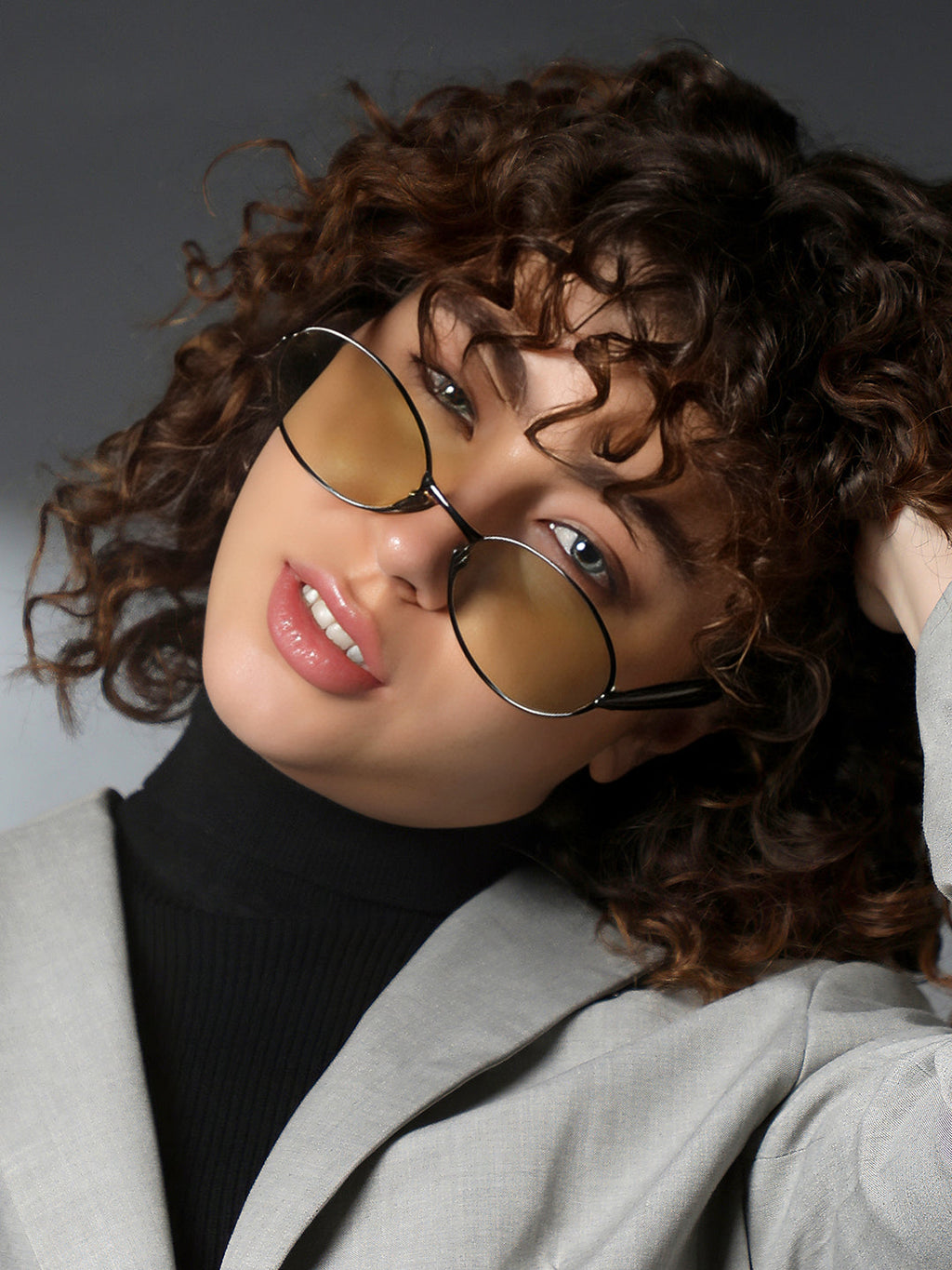The Retro Oval Sunglass - Forest Green