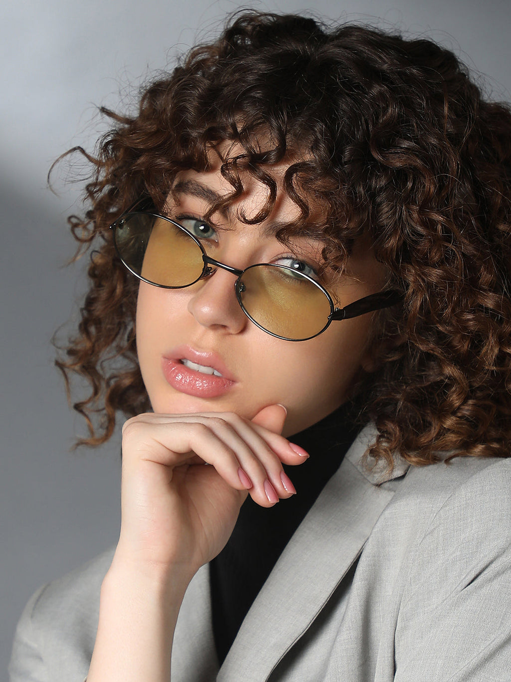 The Retro Oval Sunglass - Forest Green