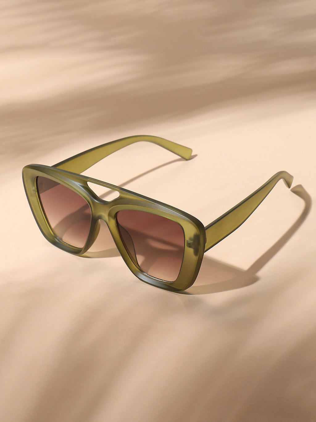The Diva Cat Eye Sunglass - Olive Pink