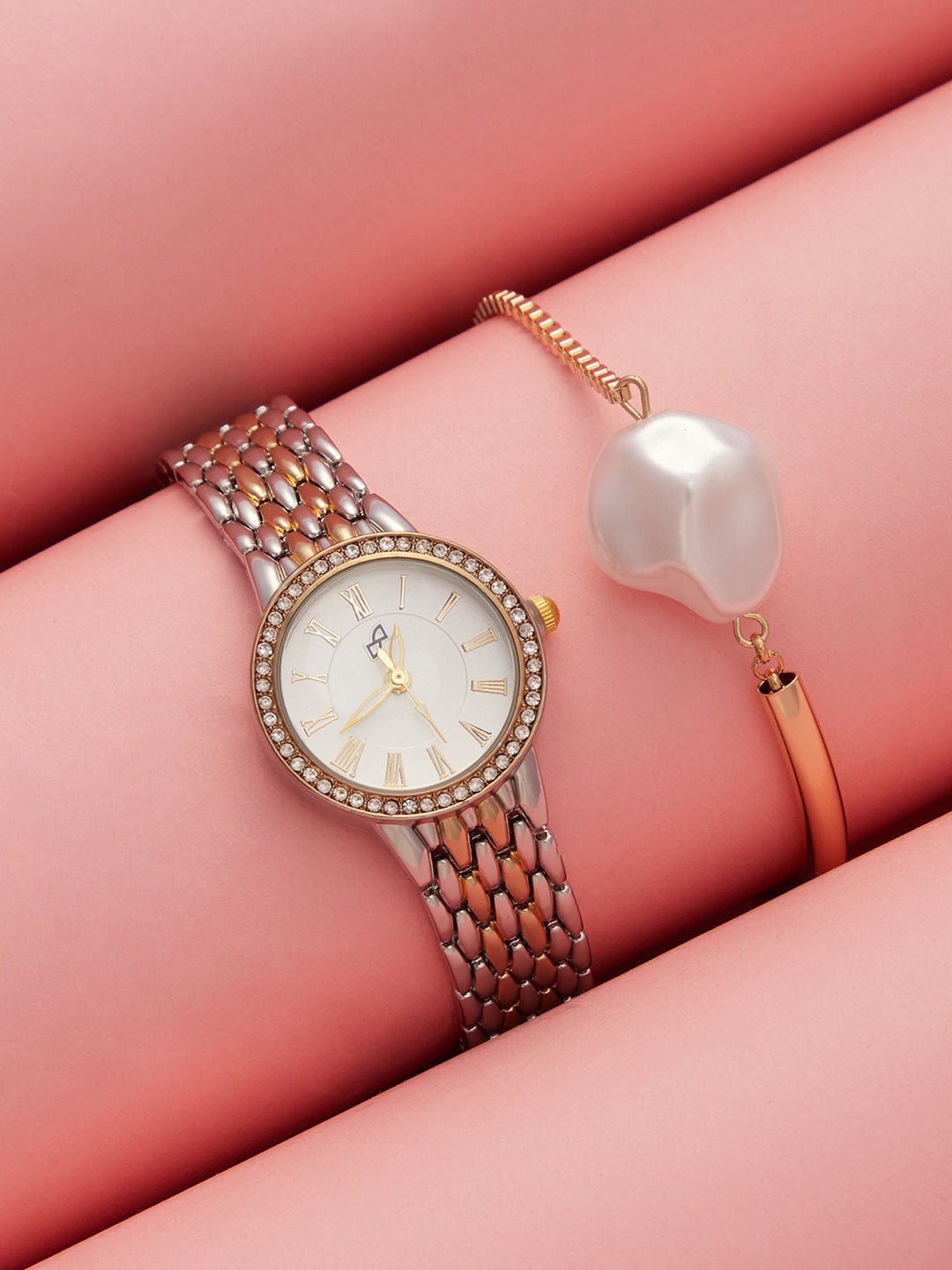 The-Roman-Venin-Round-Watch-With-Bracelet-Combo