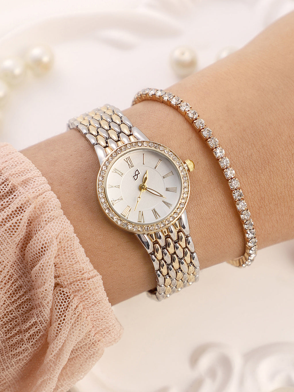 Haute Sauce The-Roman-Venin-Round-Watch-With-Bracelet-Combo