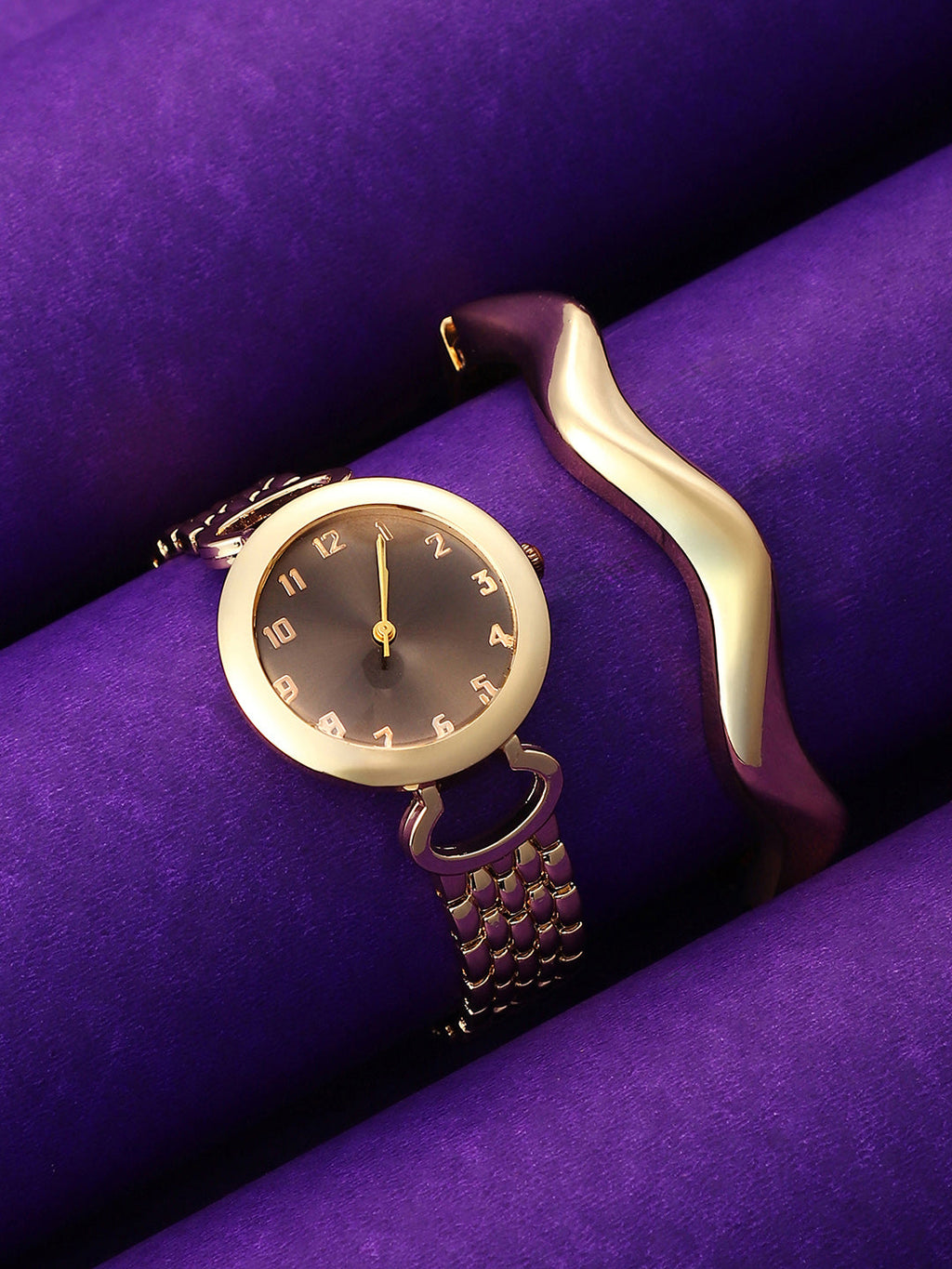 Haute Sauce The-Byzantine-Round-Watch-With-Bracelet-Combo