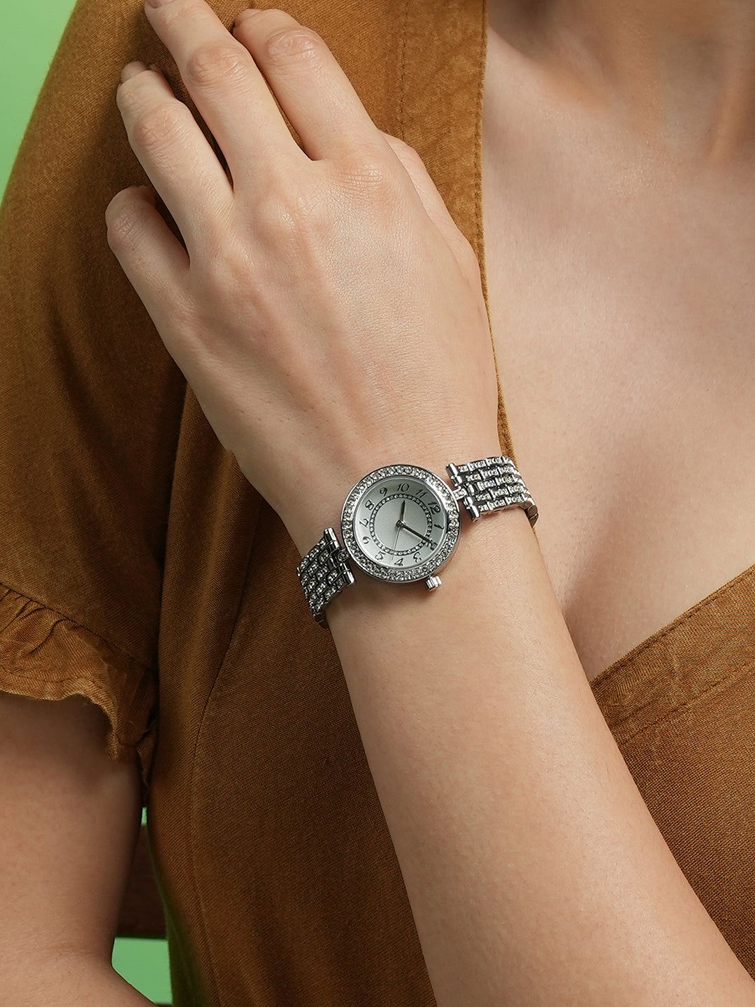 Haute Sauce The Embellished Five-Link Round Watch - Metallic Silver