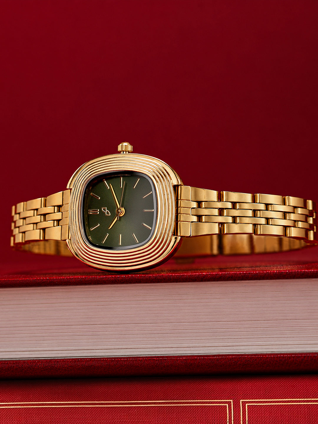 The Emerald Heritage Watch - Gold