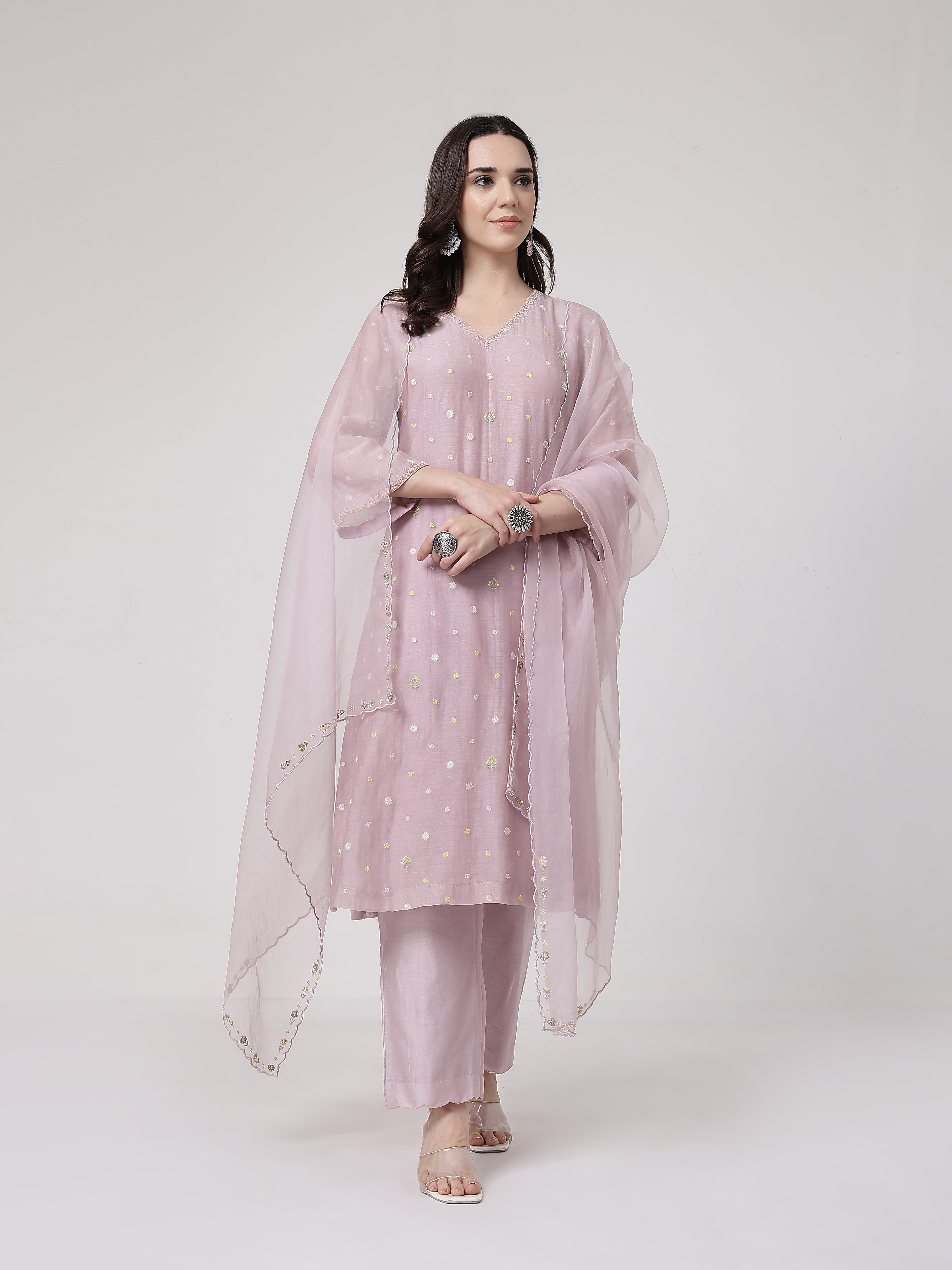 ShopKapaas Kamal V Neck Set - With Dupatta