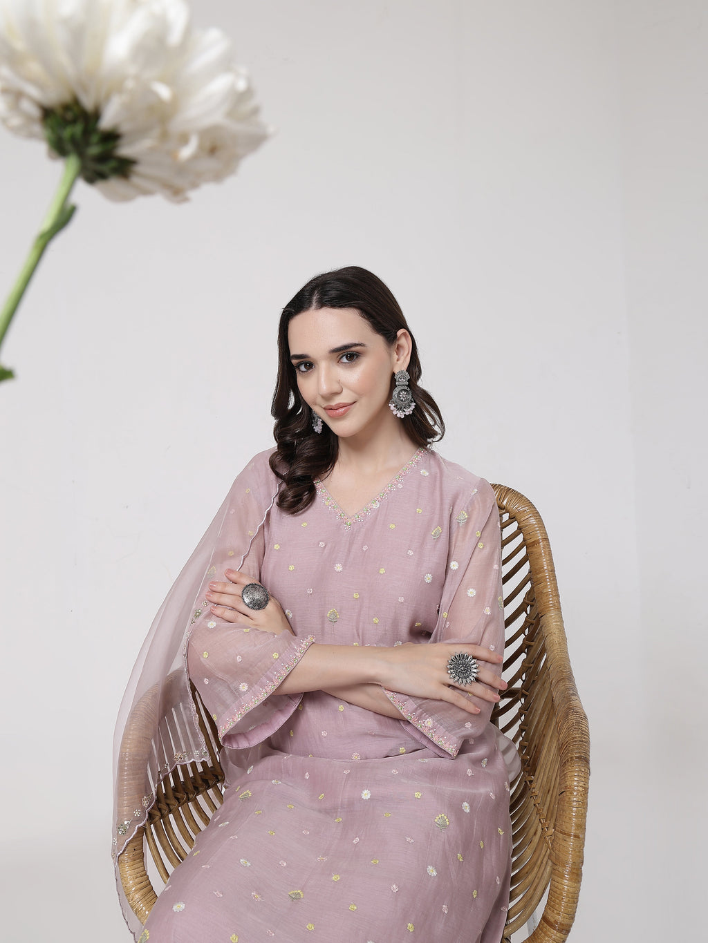 ShopKapaas Kamal V Neck Set - With Dupatta