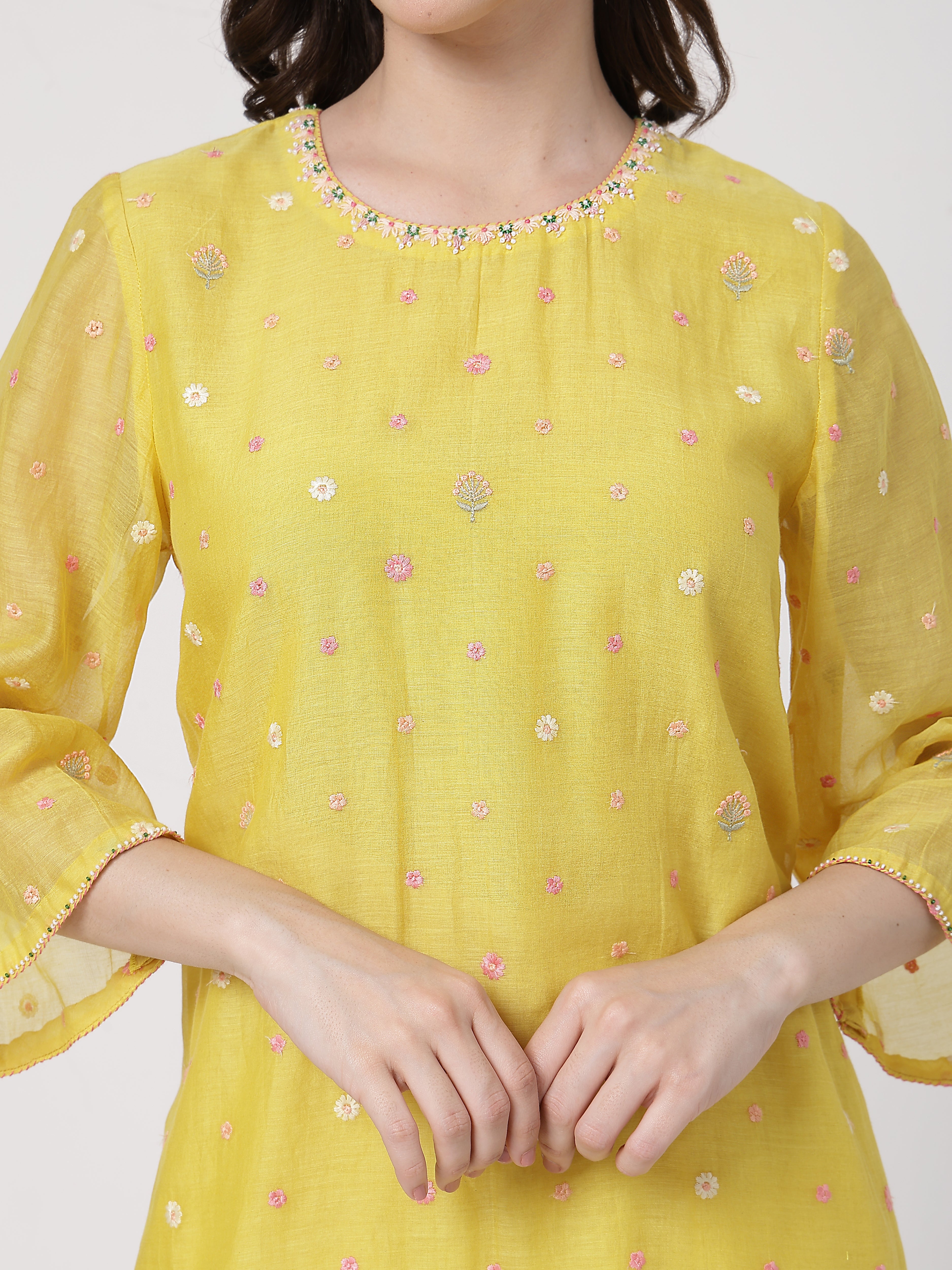 ShopKapaas Kesari Flared Sants Set - With Dupatta