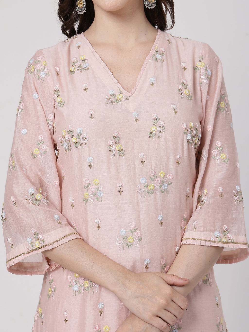 ShopKapaas Pankhudi V Neck Set - Without Dupatta