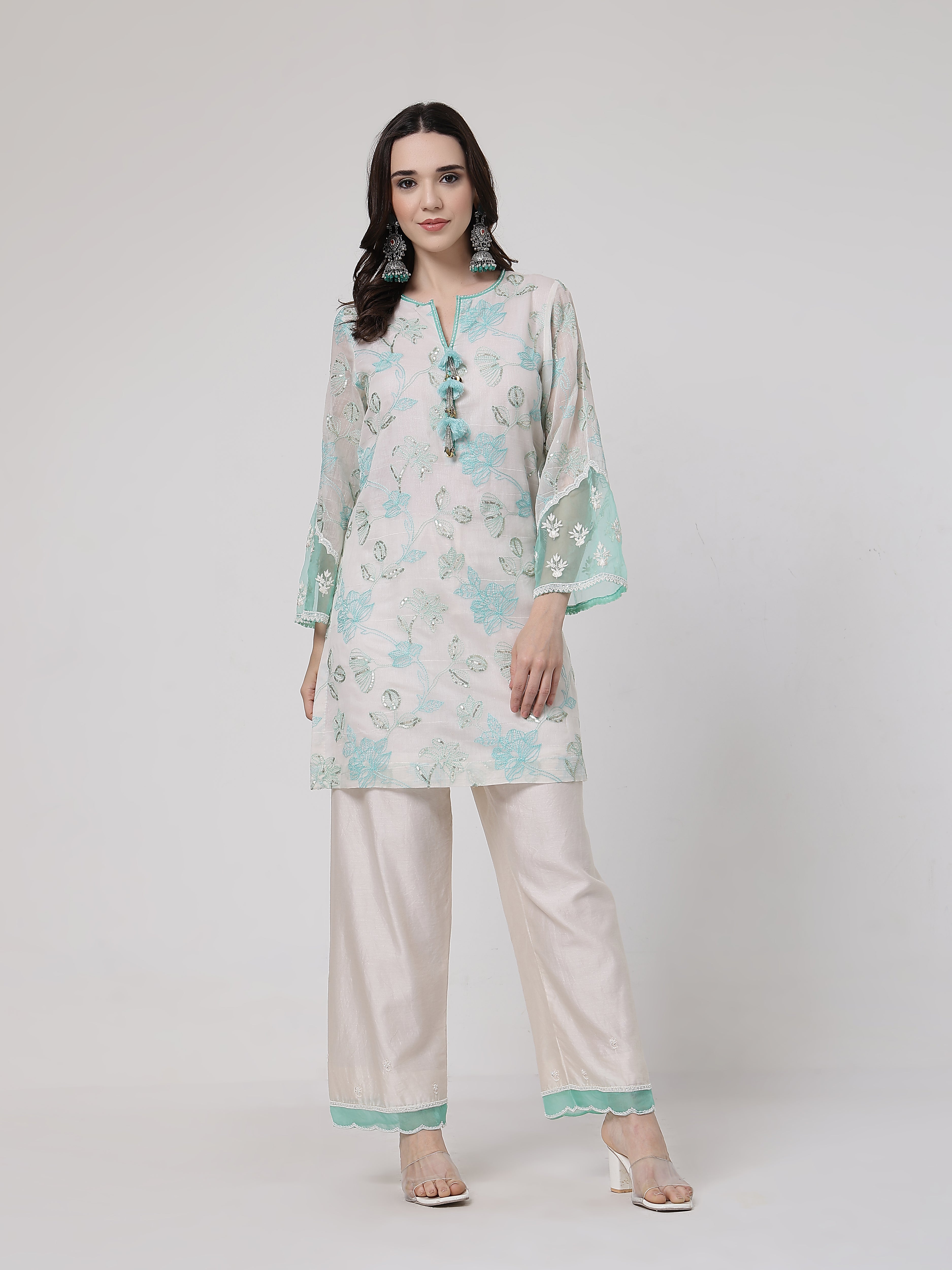ShopKapaas Mint Green Tassels Kurta Set - With Dupatta