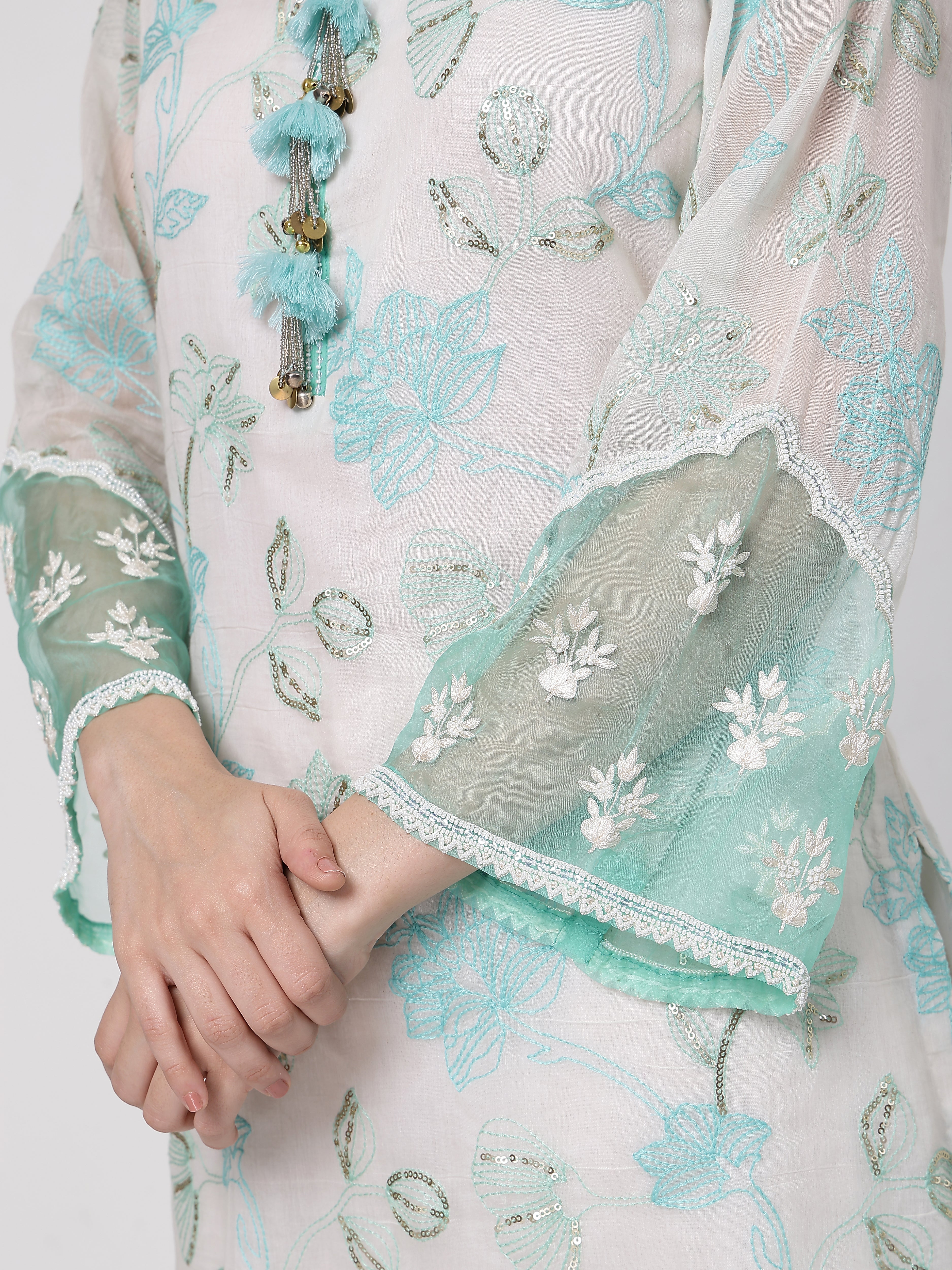 ShopKapaas Mint Green Tassels Kurta Set - With Dupatta