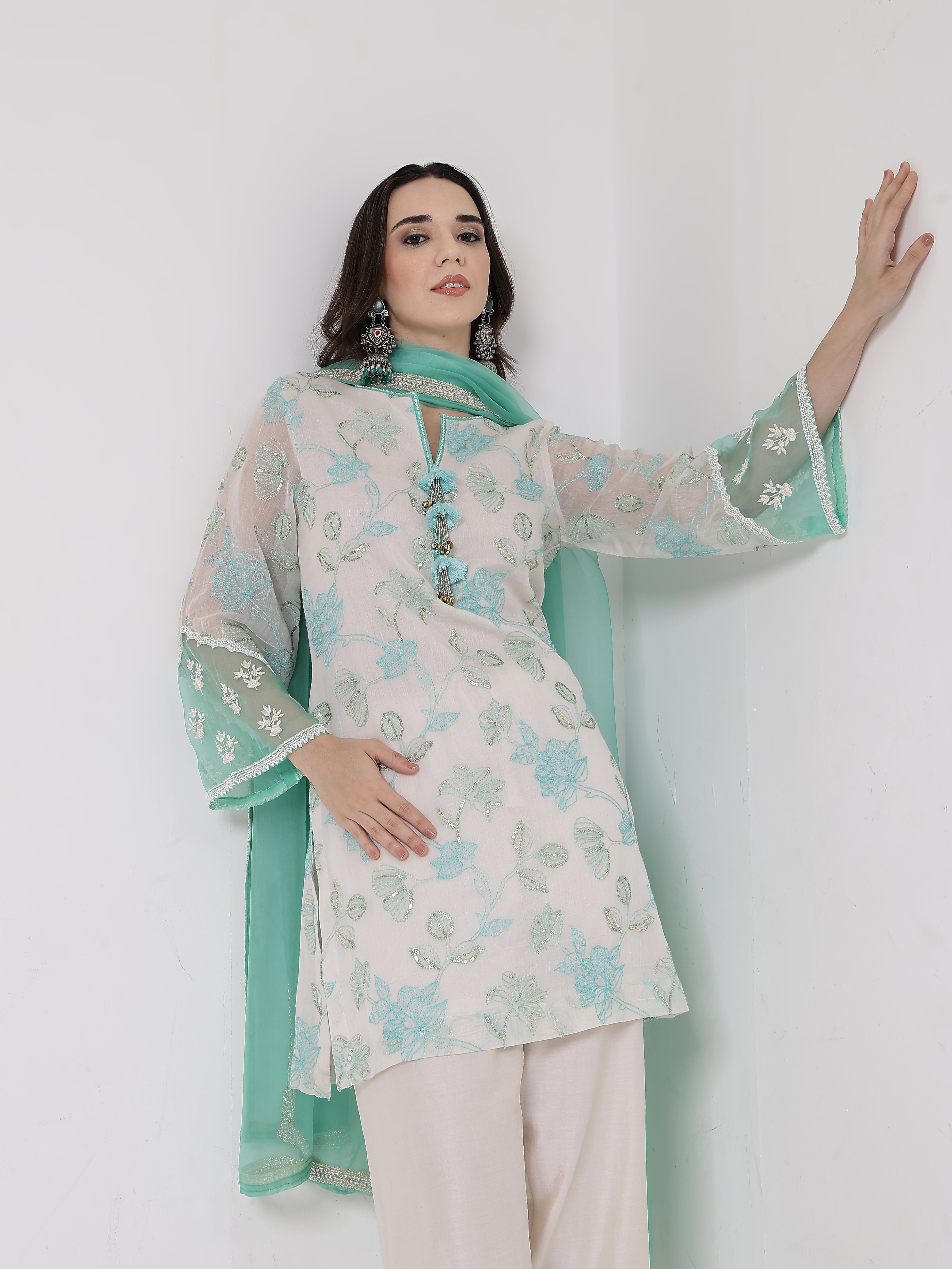 ShopKapaas Mint Green Tassels Kurta Set - Without Dupatta