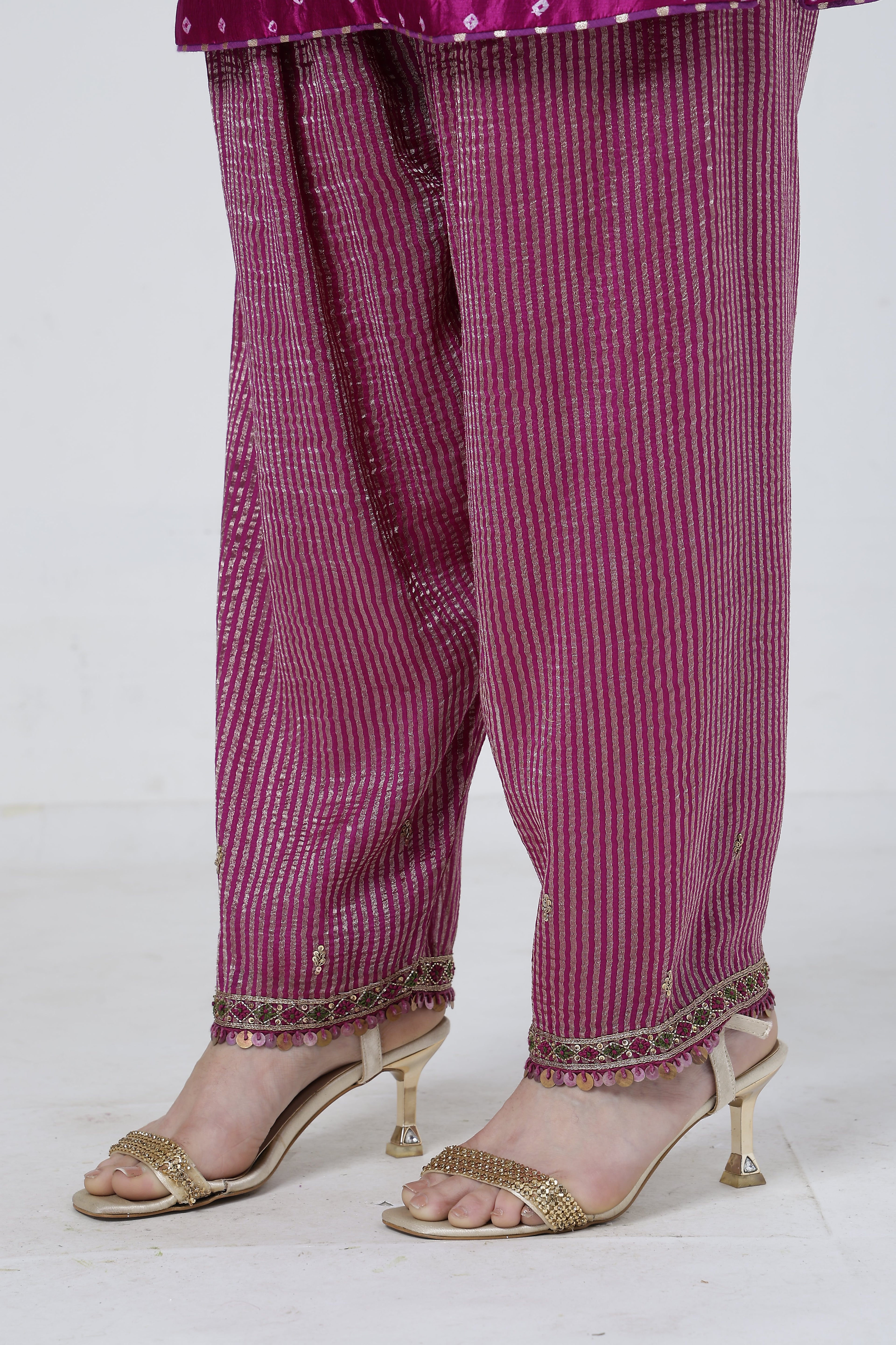 ShopKapaas Violet Bandhani Salwar Set - With Dupatta