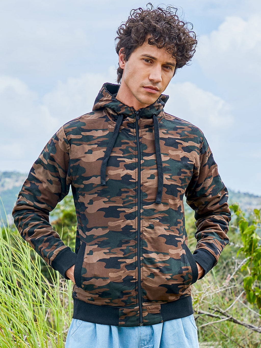 Campus Sutra Camouflage Hoodie With Insert Pocket