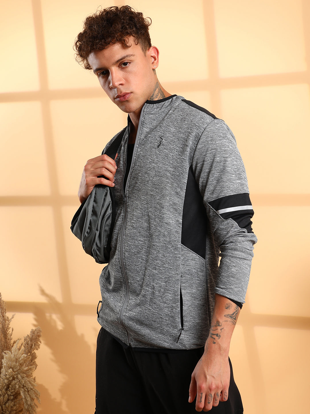 Campus Sutra Heathered Activewear Jacket With Contrast Detail