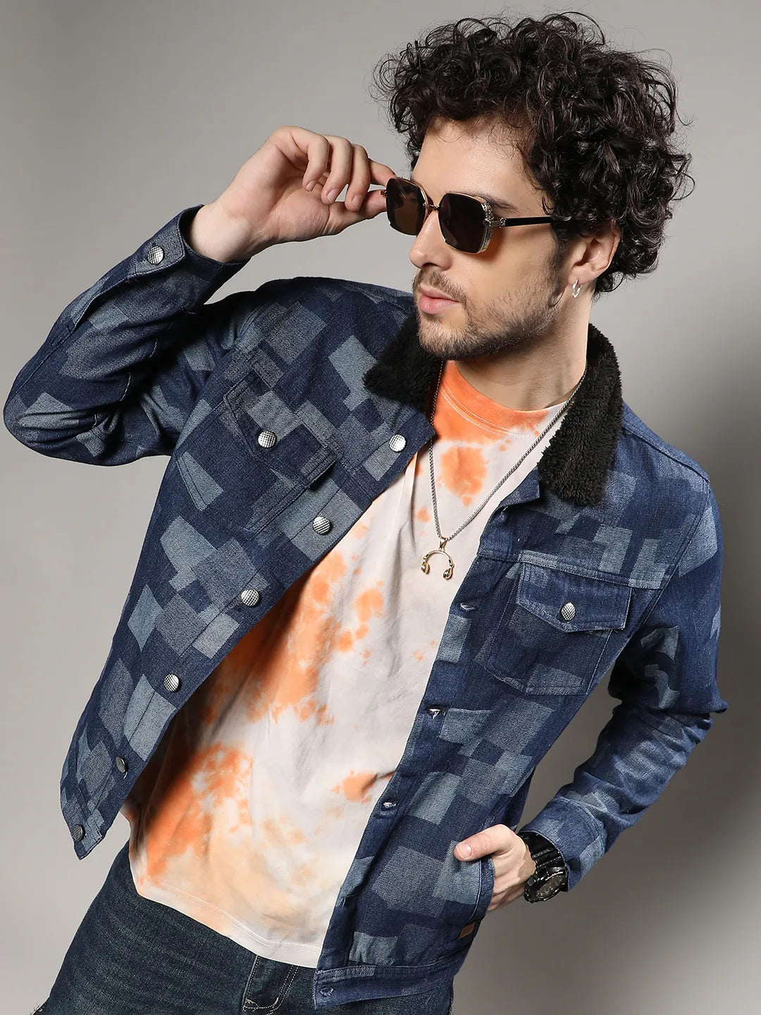 Campus Sutra Bar Striped Quilted Jacket