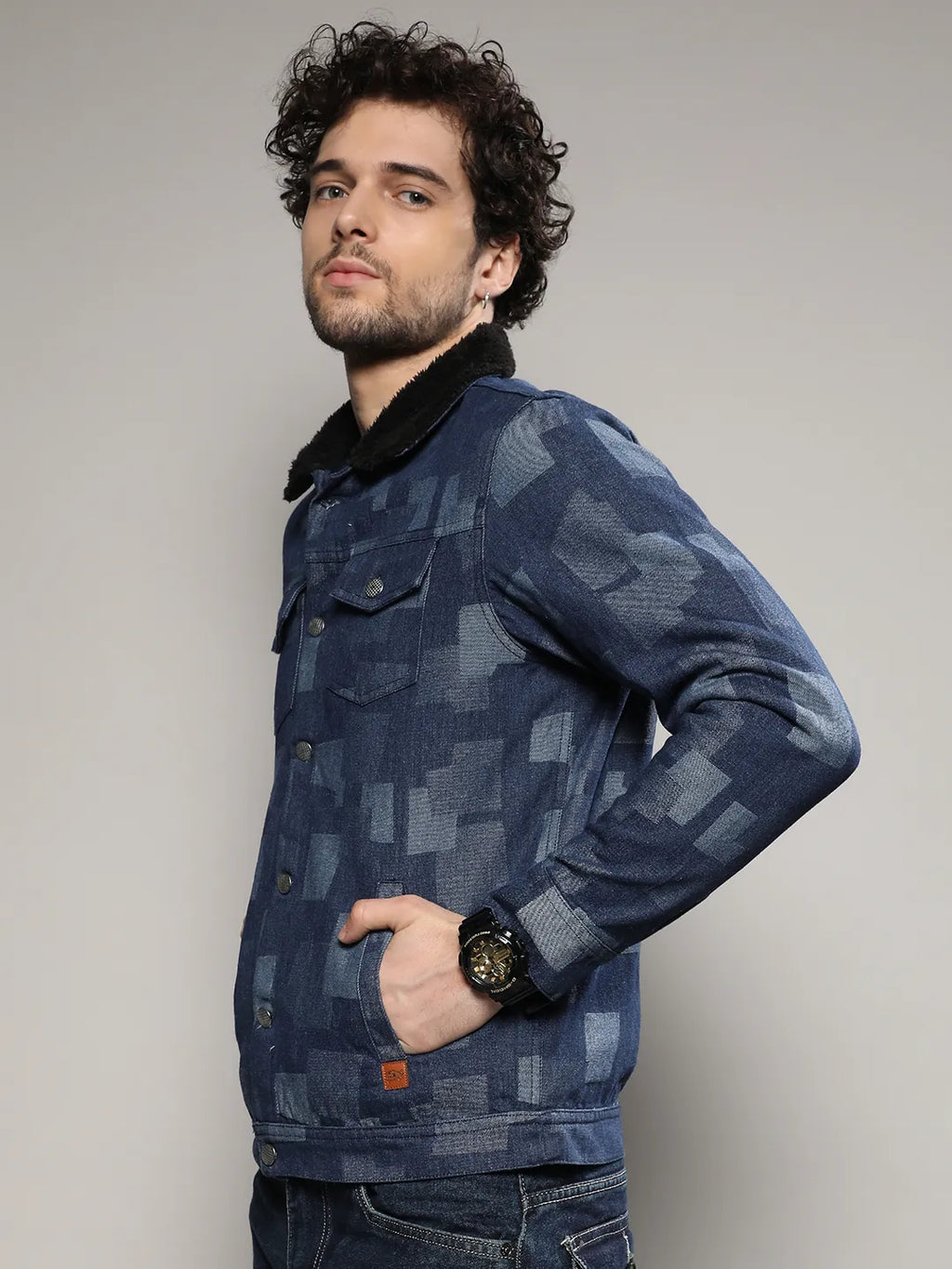 Campus Sutra Bar Striped Quilted Jacket