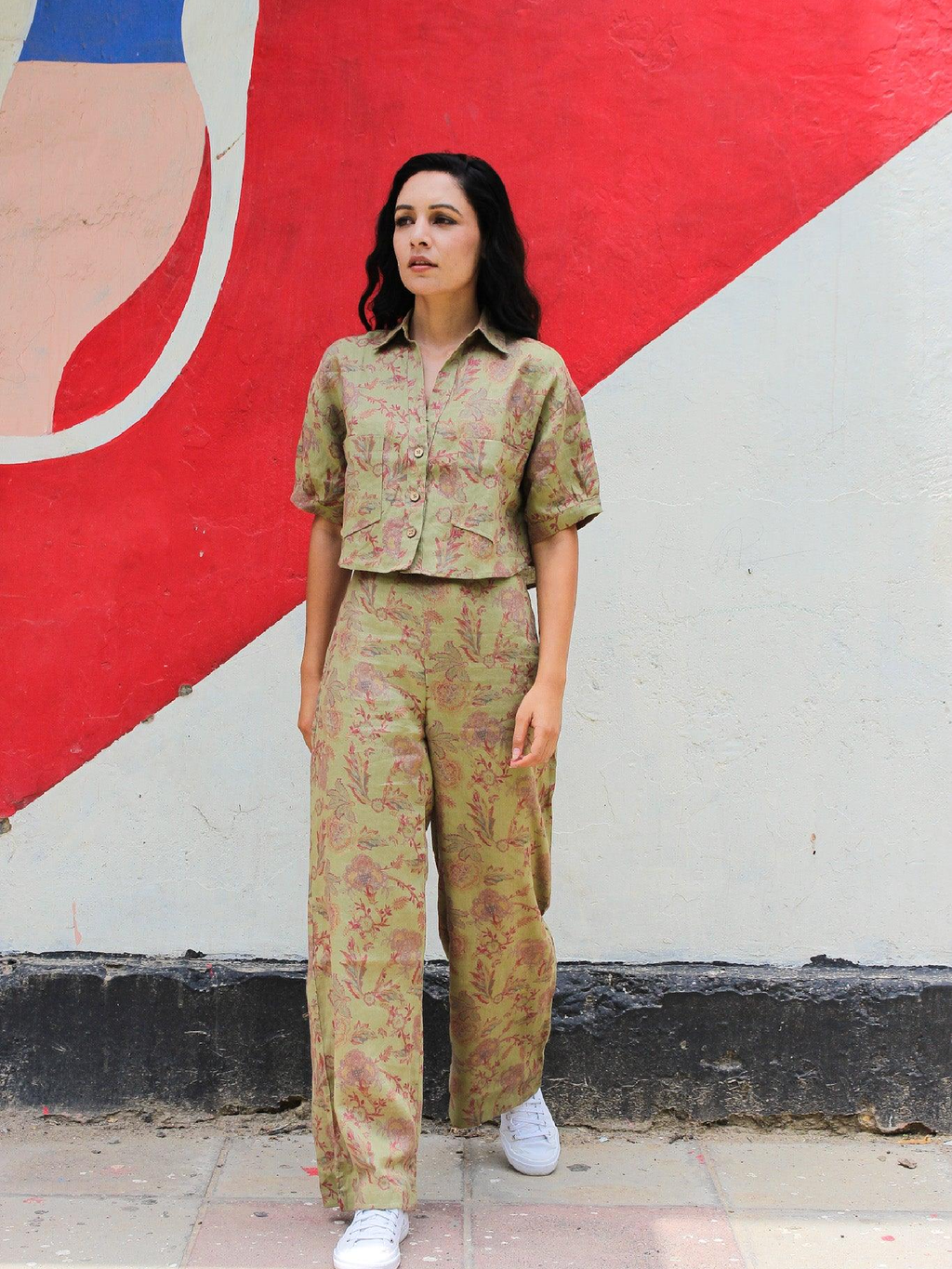 ShopKapaas Olive Floral Linen Crop Top - With Pants