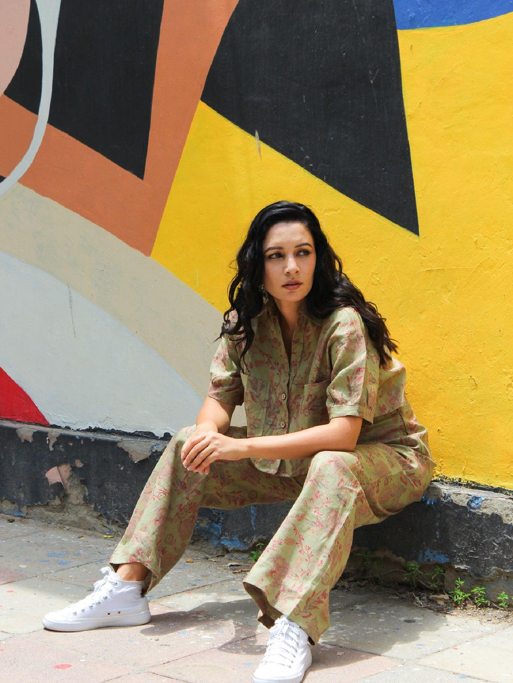 ShopKapaas Olive Floral Linen Crop Top - With Pants