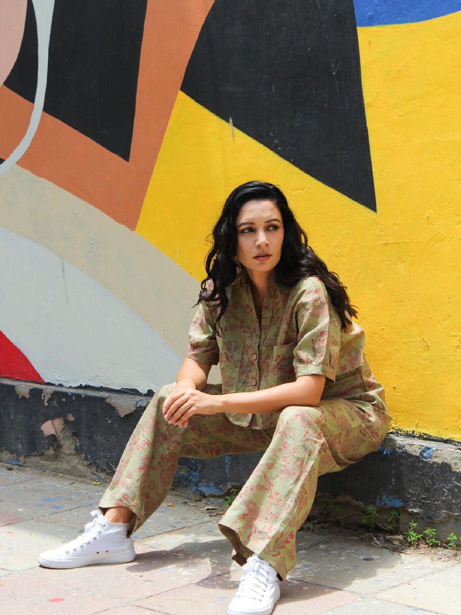 ShopKapaas Olive Floral Linen Crop Top - With Pants