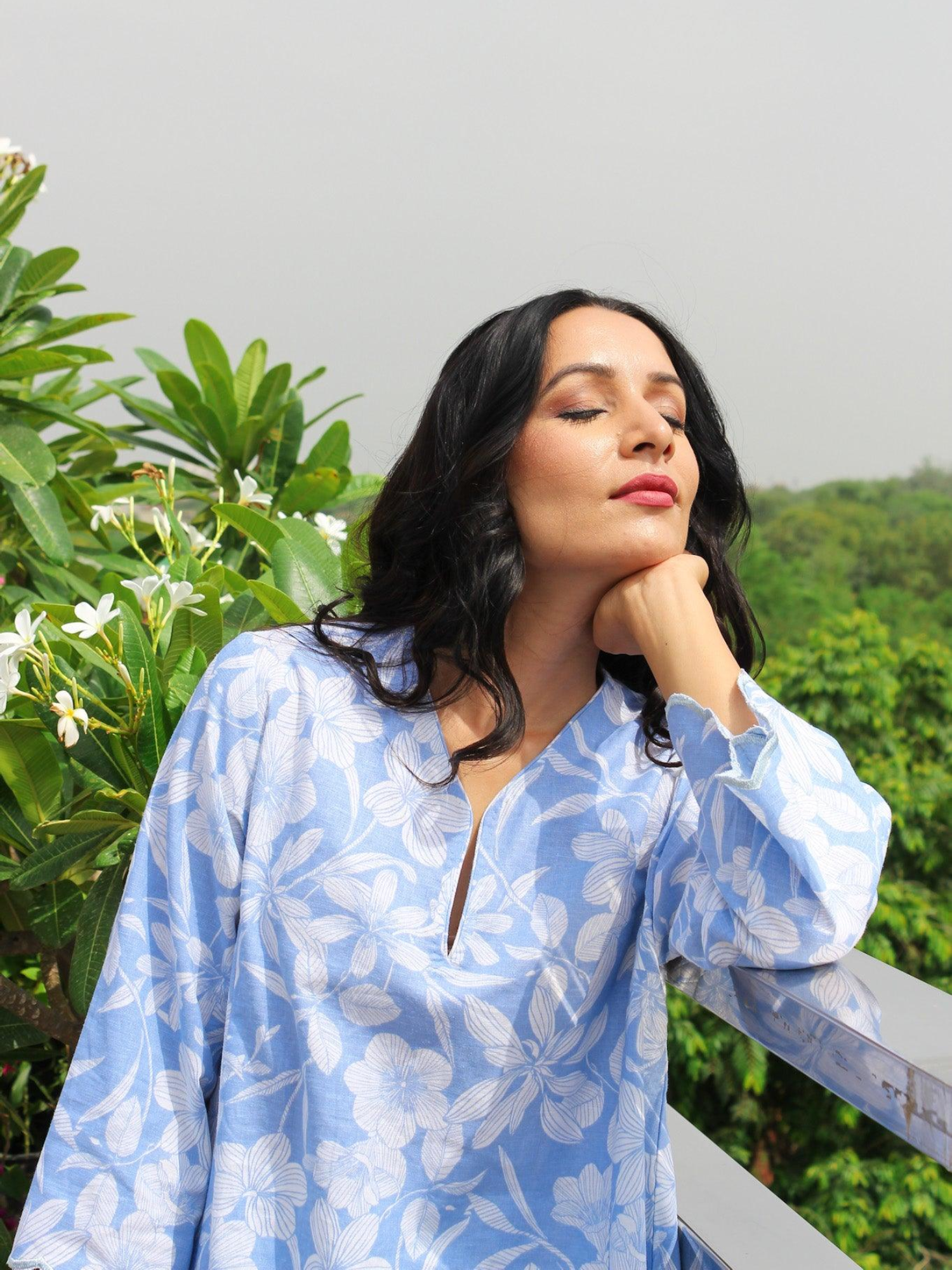 ShopKapaas Sky Blue Floral Linen Kurta