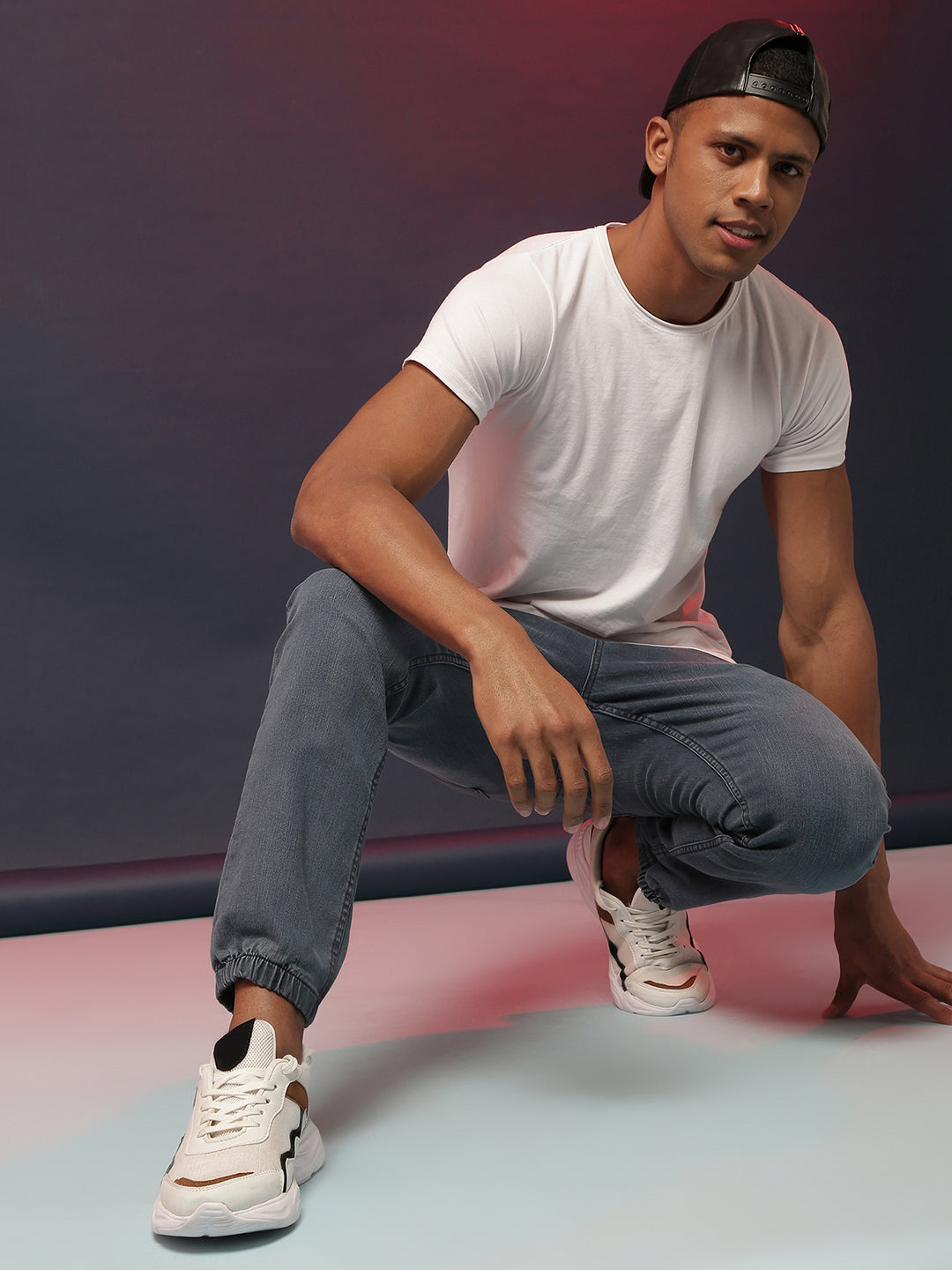 Campus Sutra Cinched Hem Denim Jeans