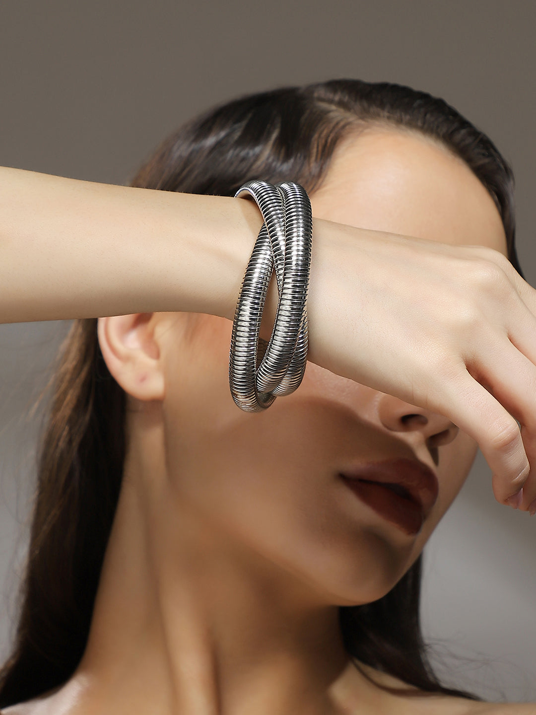 Haute Sauce The Snake-Ribbed Bangle Bracelet - Metallic Silver