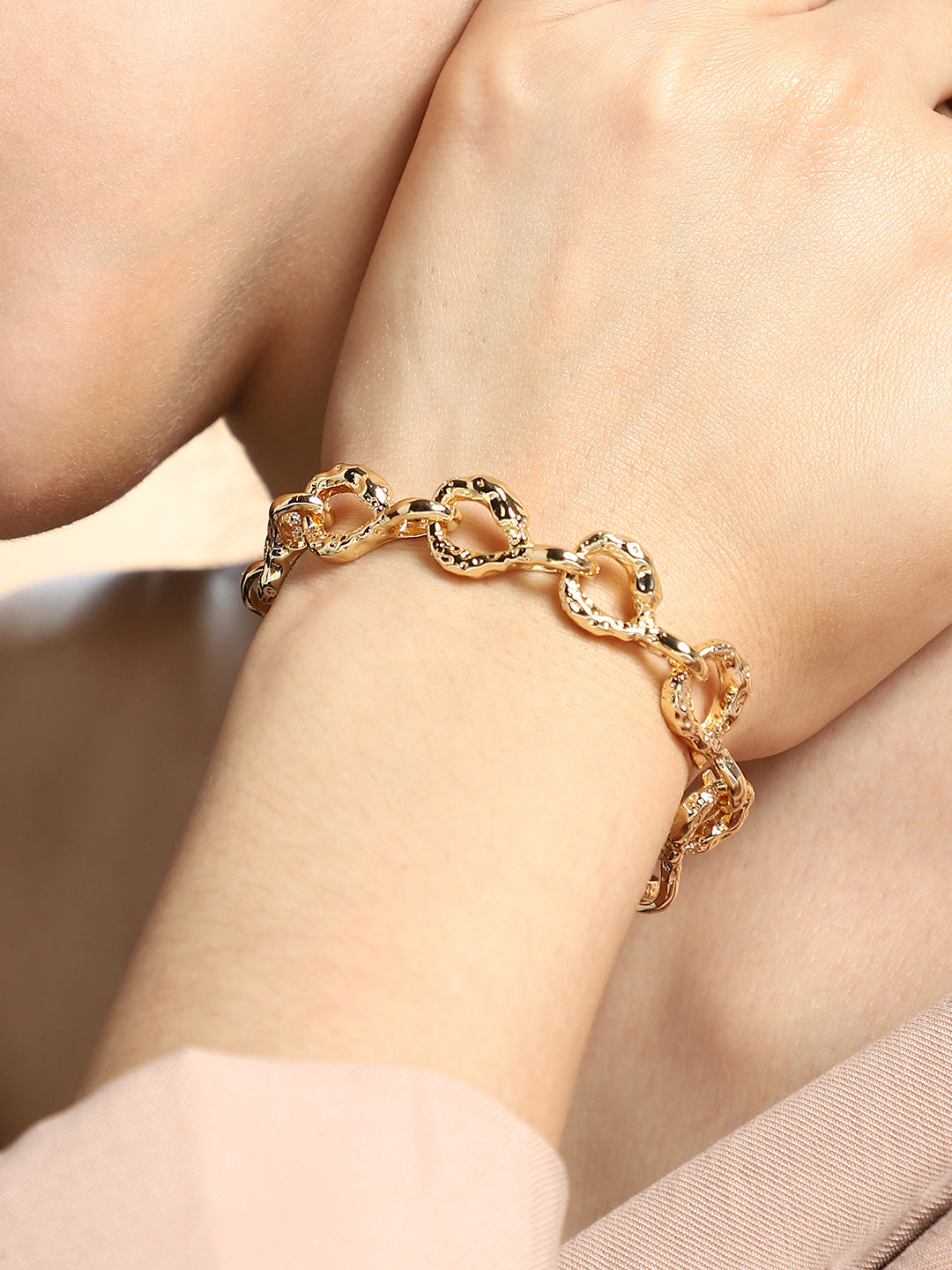 The Hammered Orb-Link Chain Bracelet - California Gold